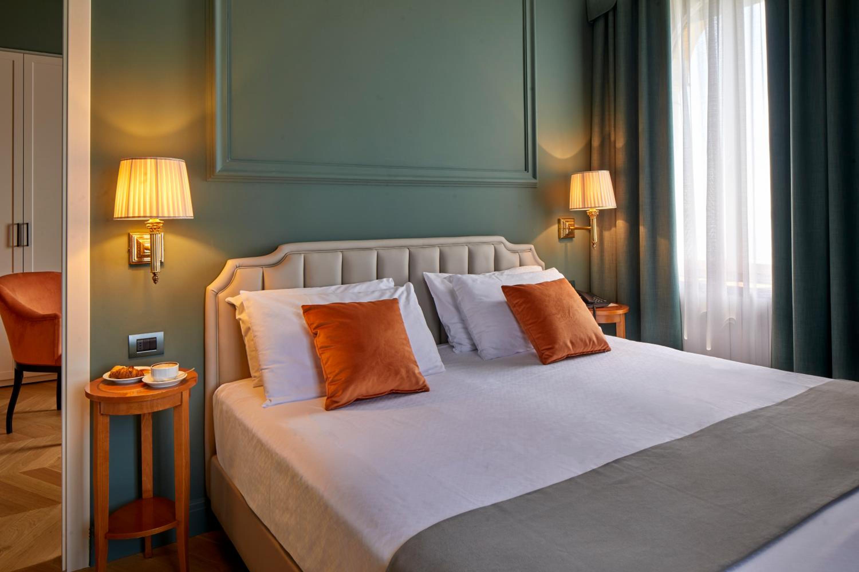 Junior Suite with Lake View