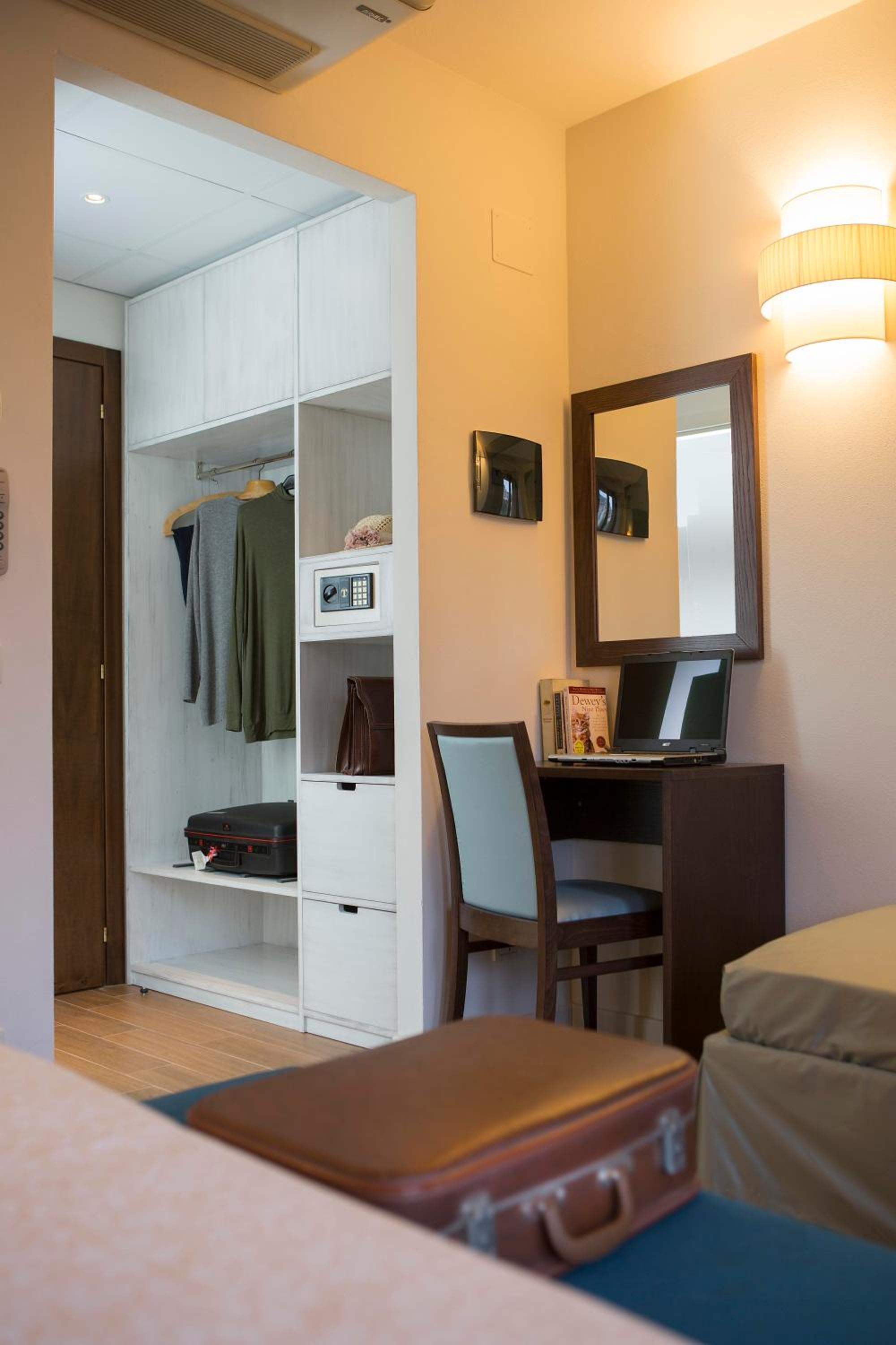 Superior Double or Twin Room with City View