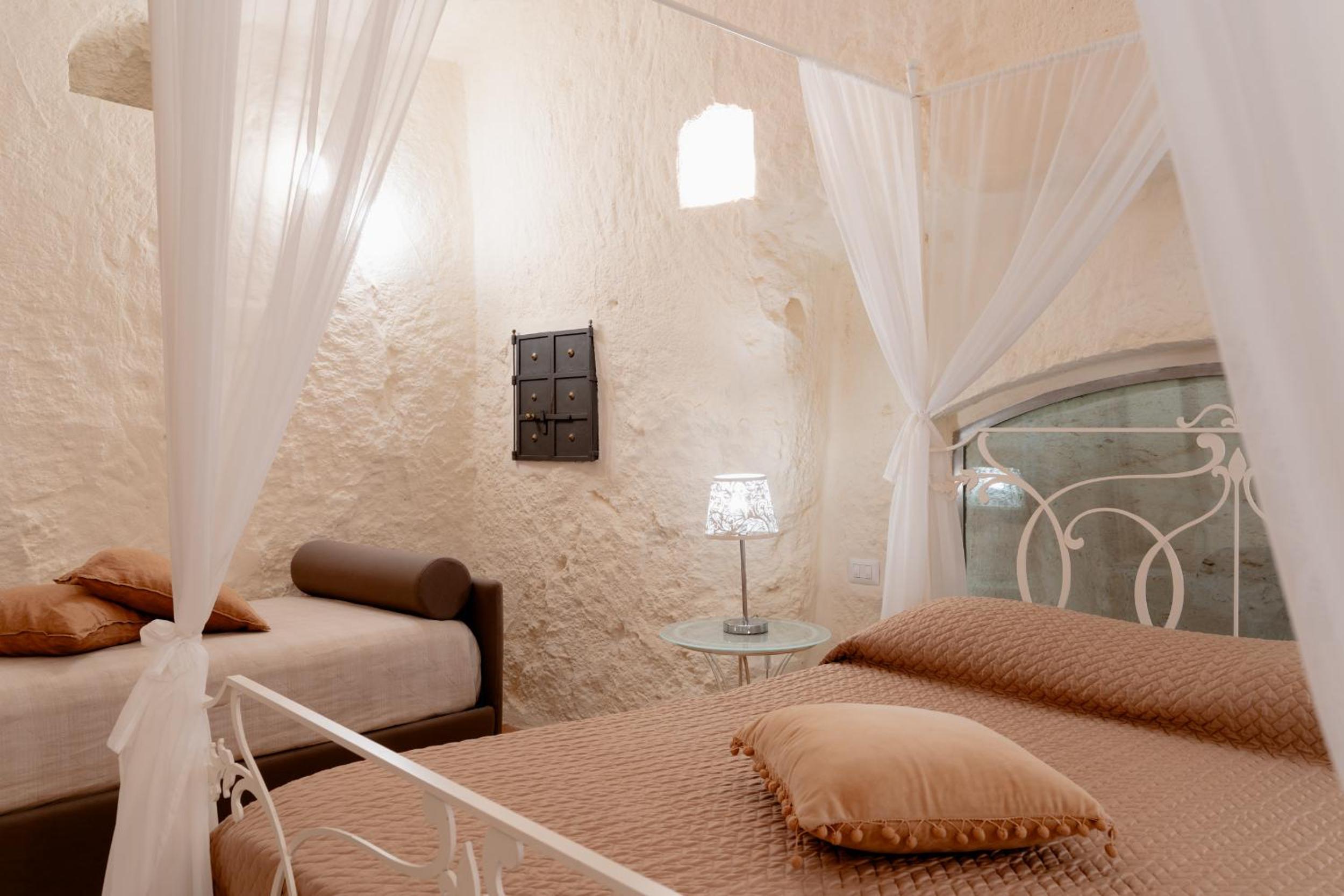 Superior Double Room - Cave