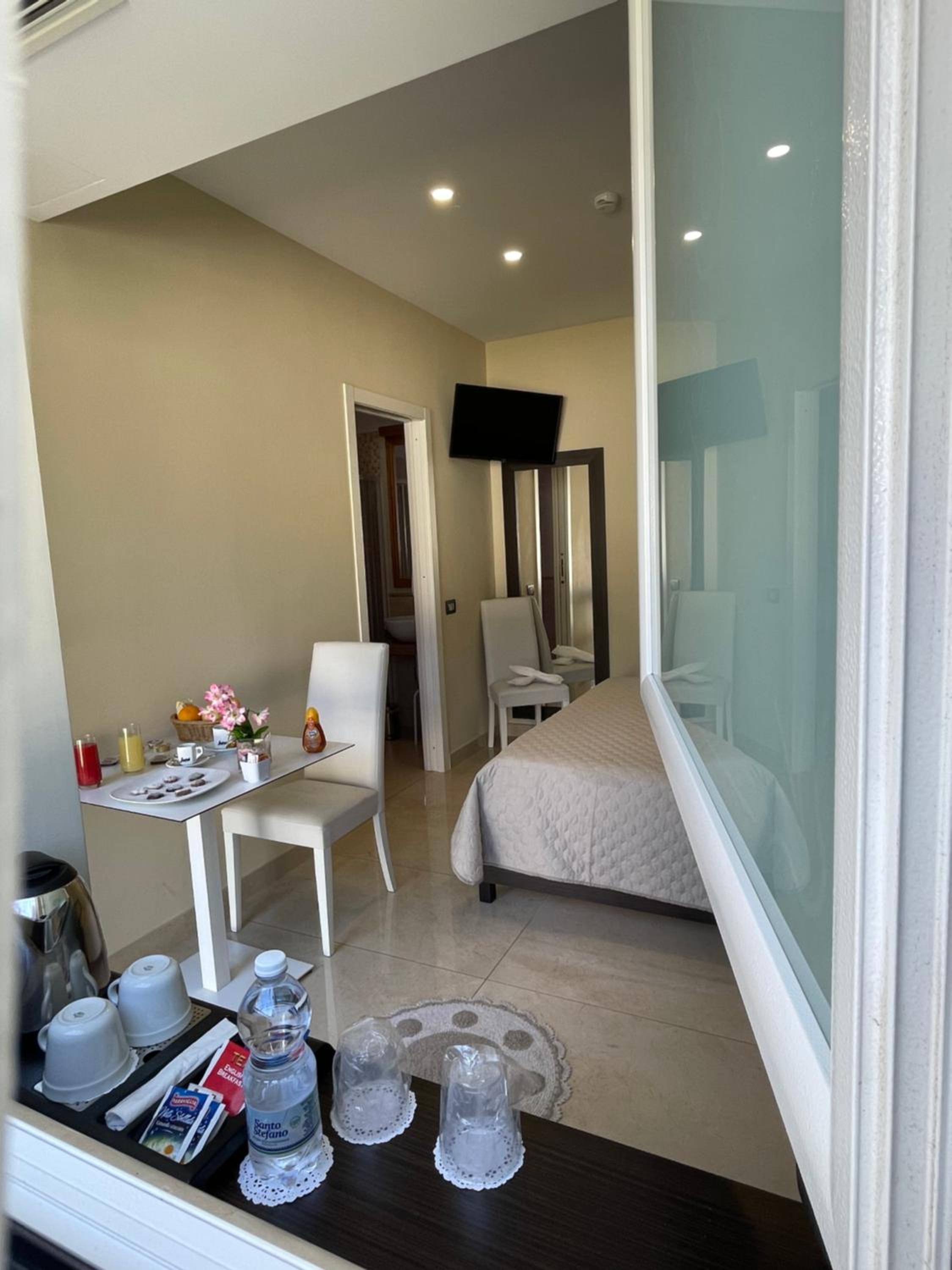 Double Room with Private Entrance and Garden View