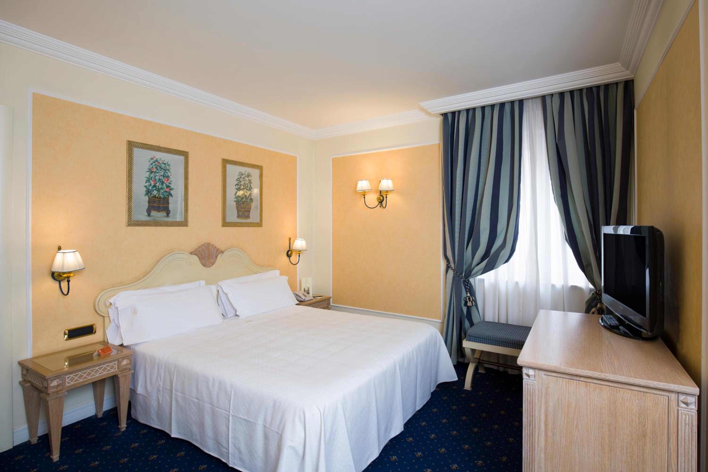 Classic Double or Twin Room