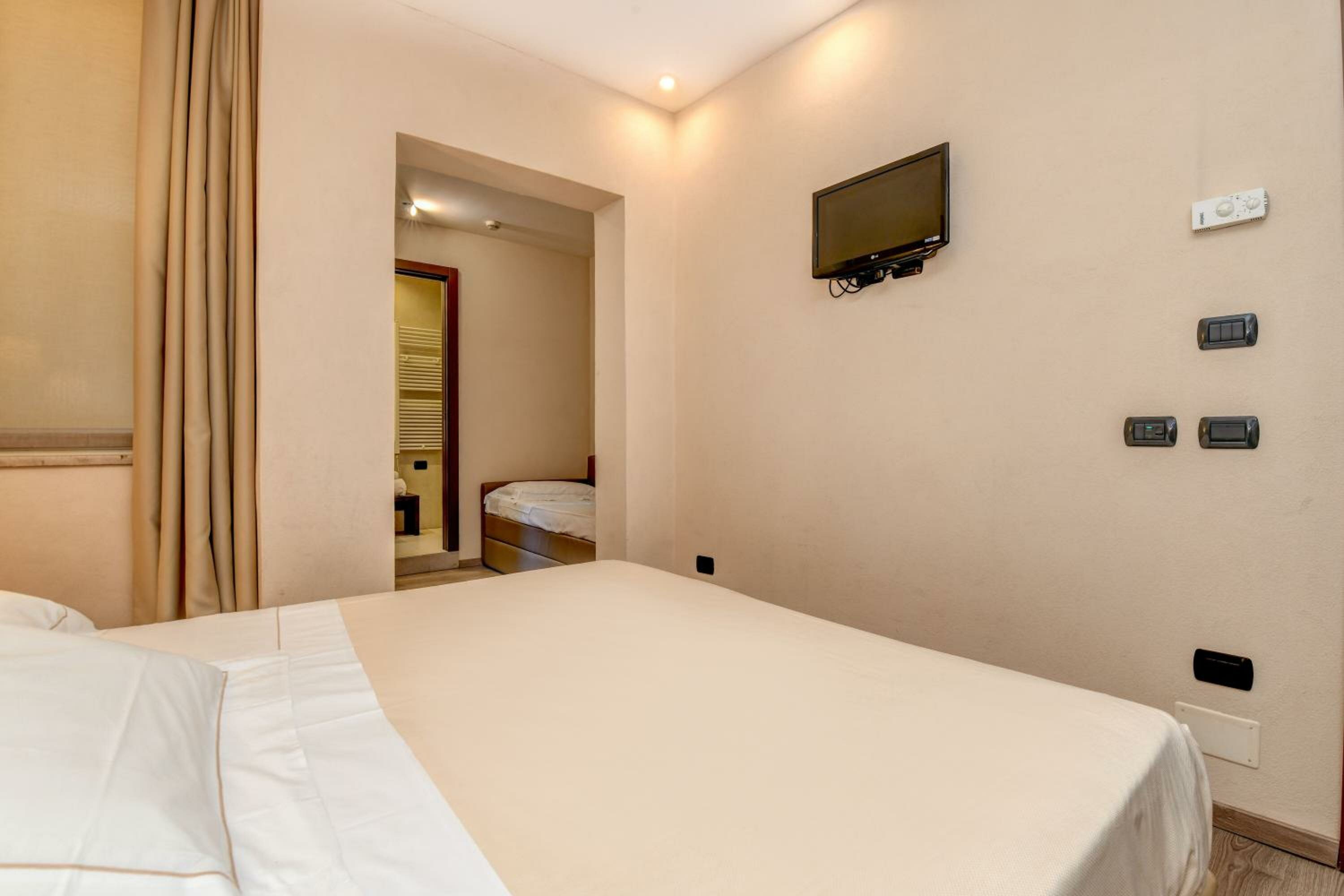 Economy Double or Twin Room