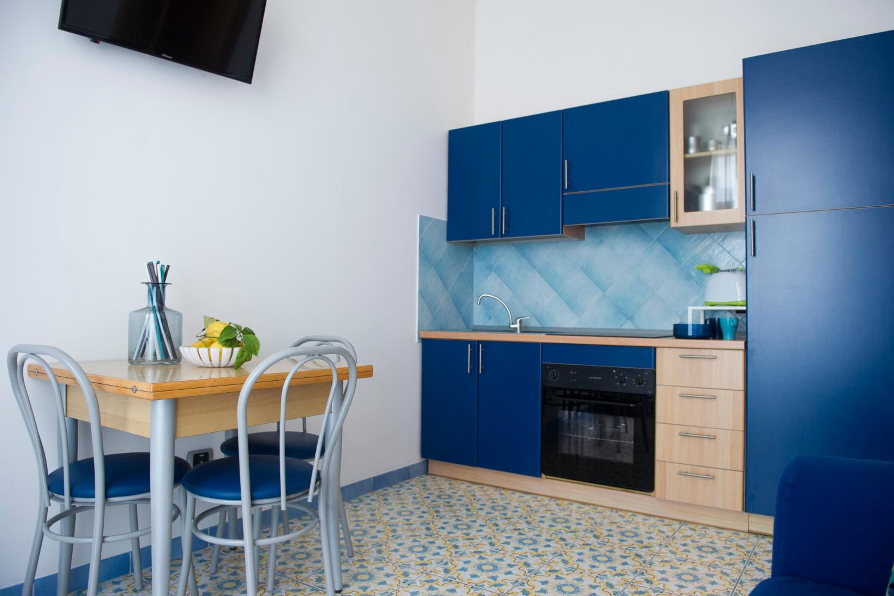 One-Bedroom Apartment with Sea View