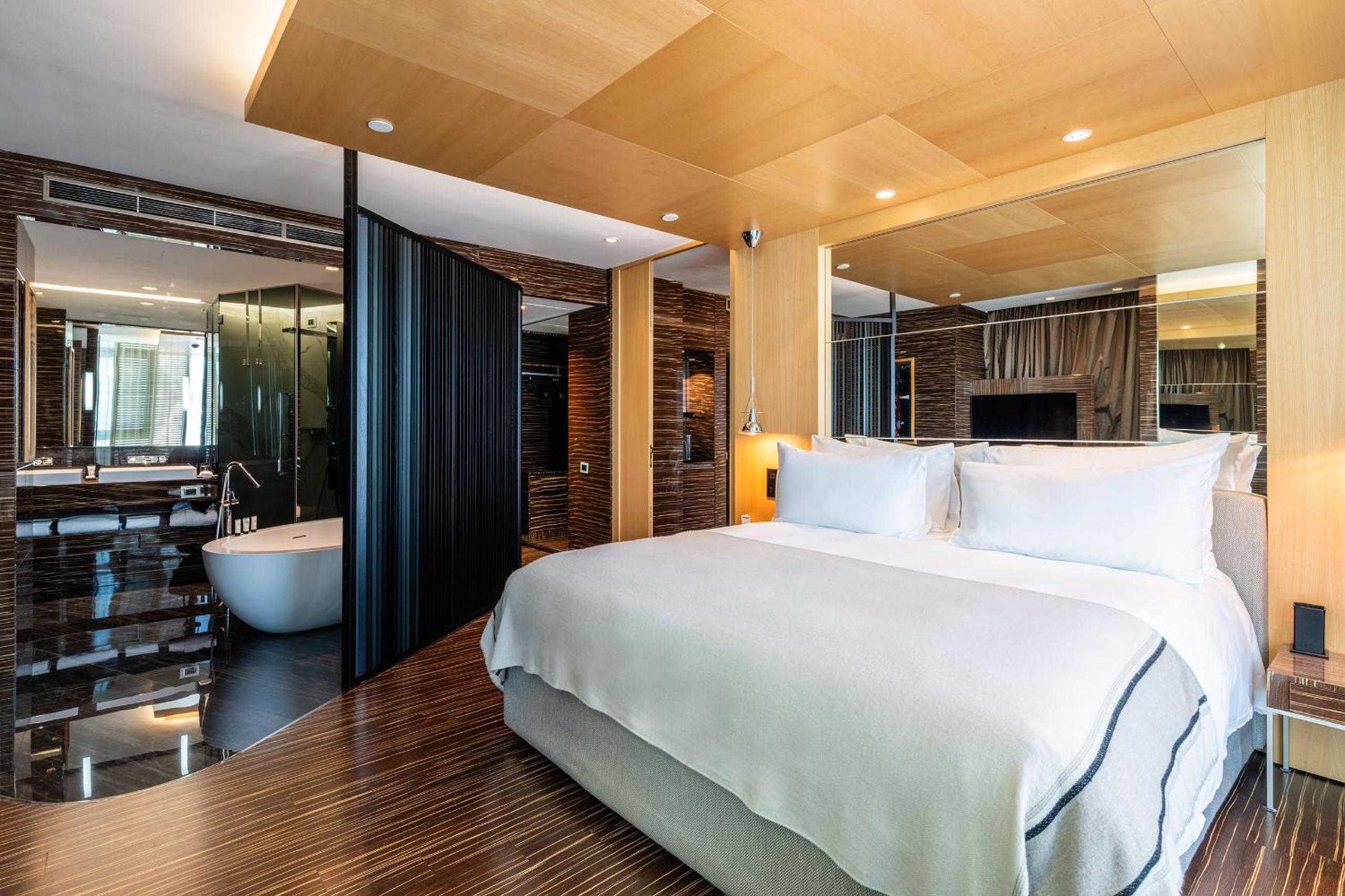 Grand Suite Harbor View