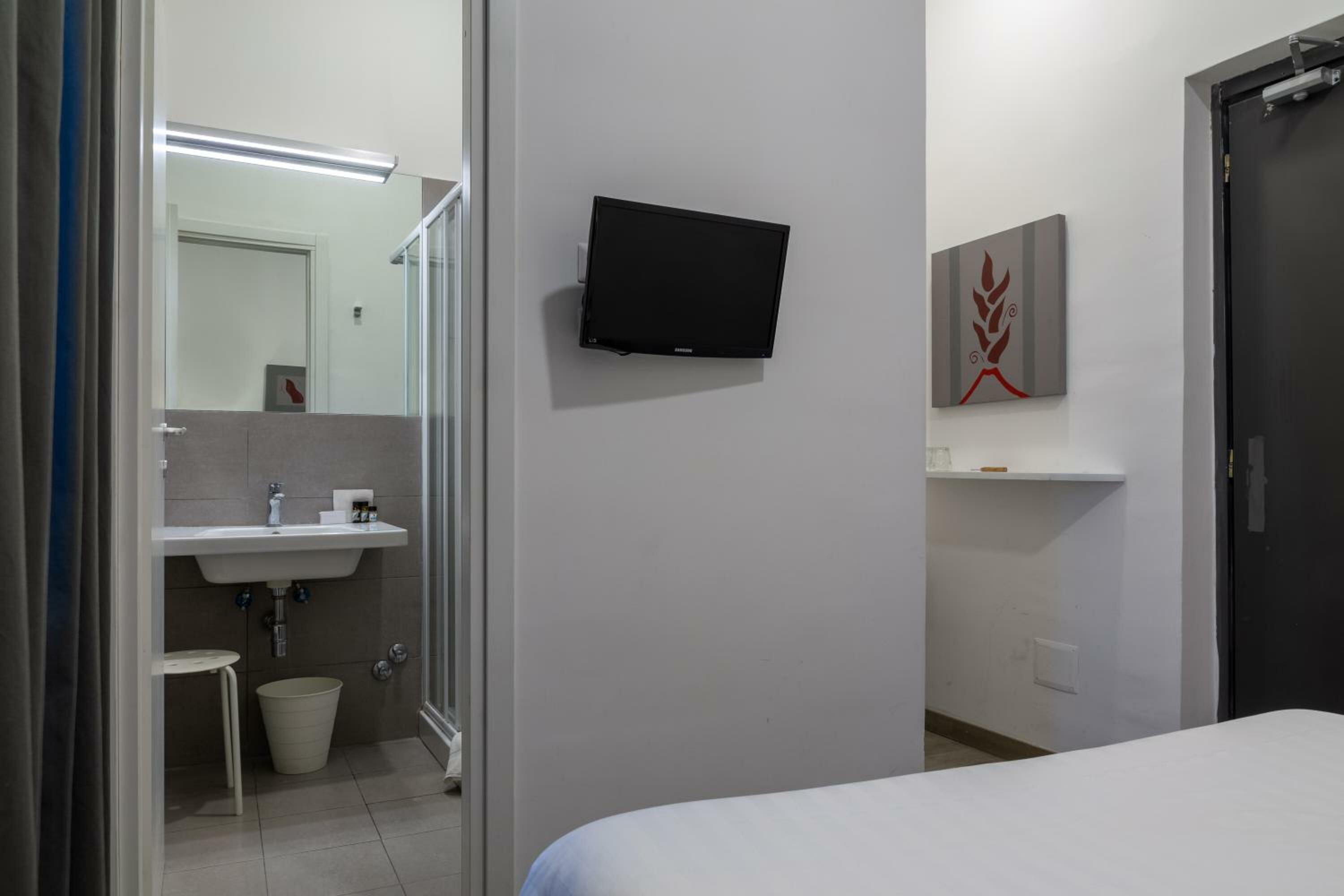 Economy Double Room
