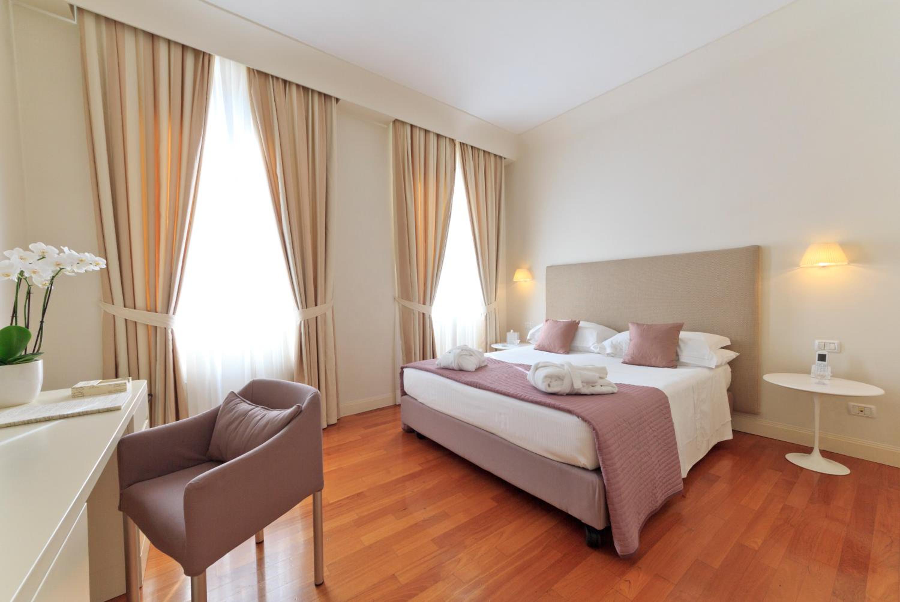 Top Floor Grand Suite