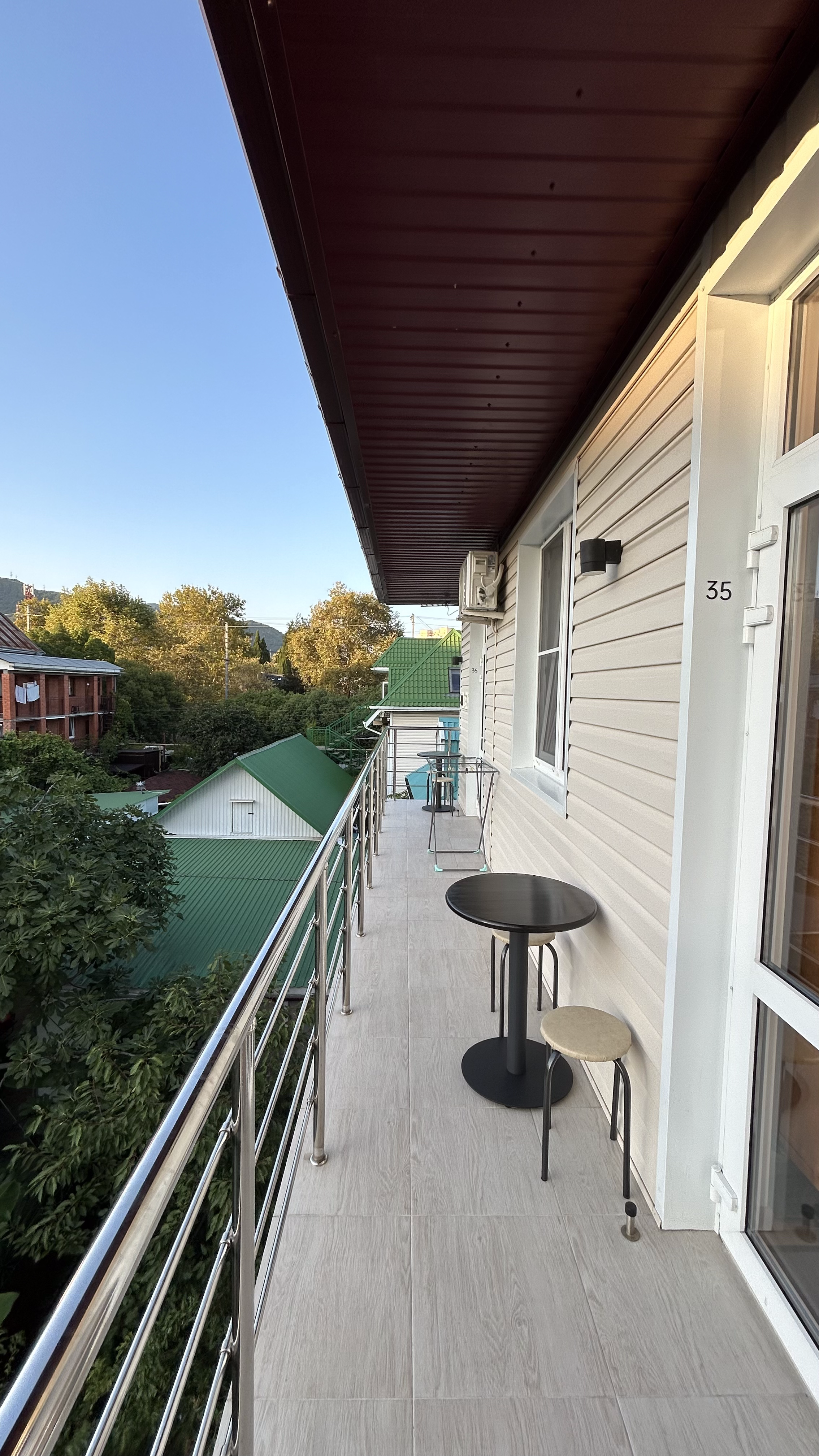 Четырехместный номер с балконом