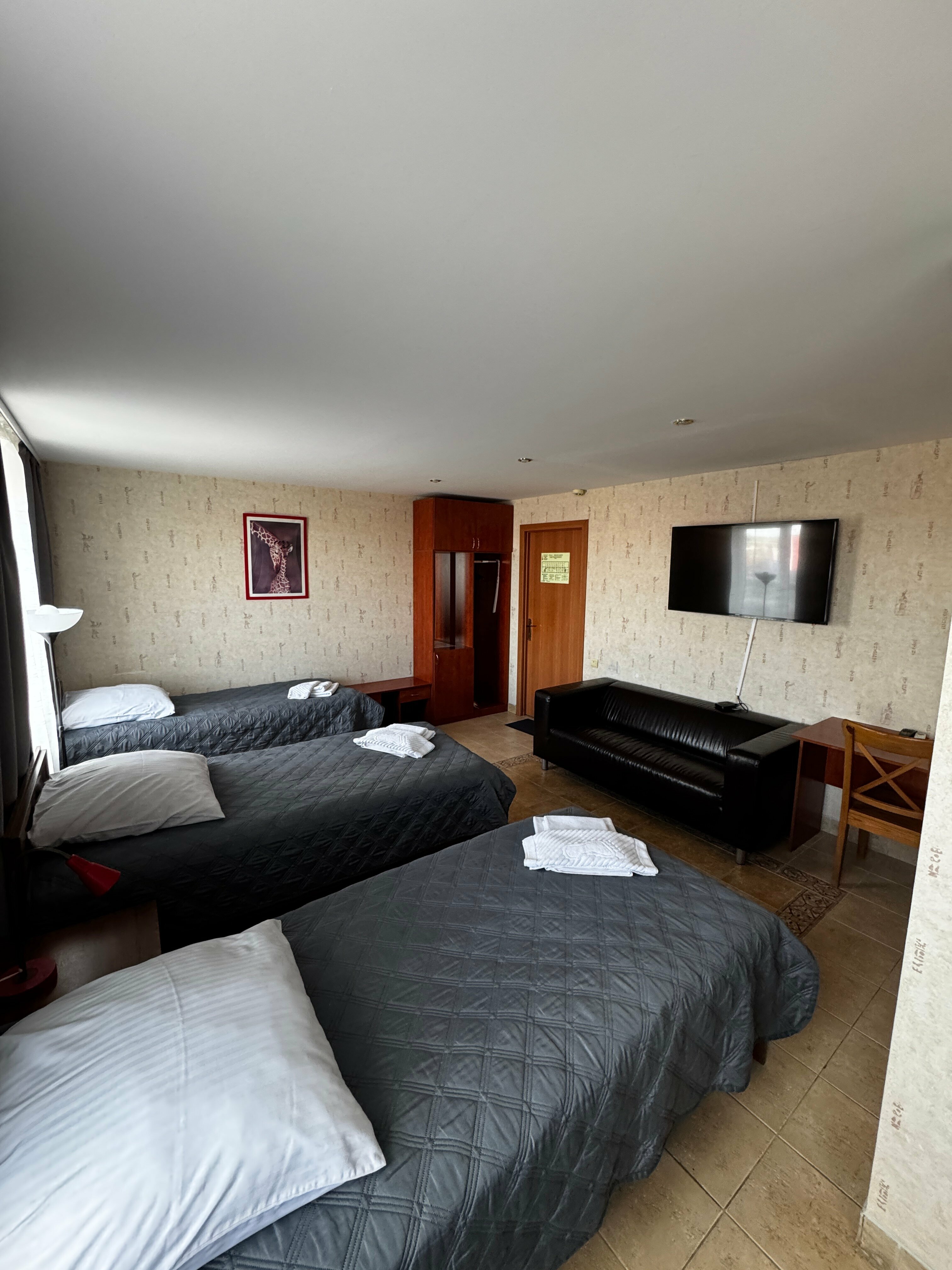 Бюджетный трехместный номер