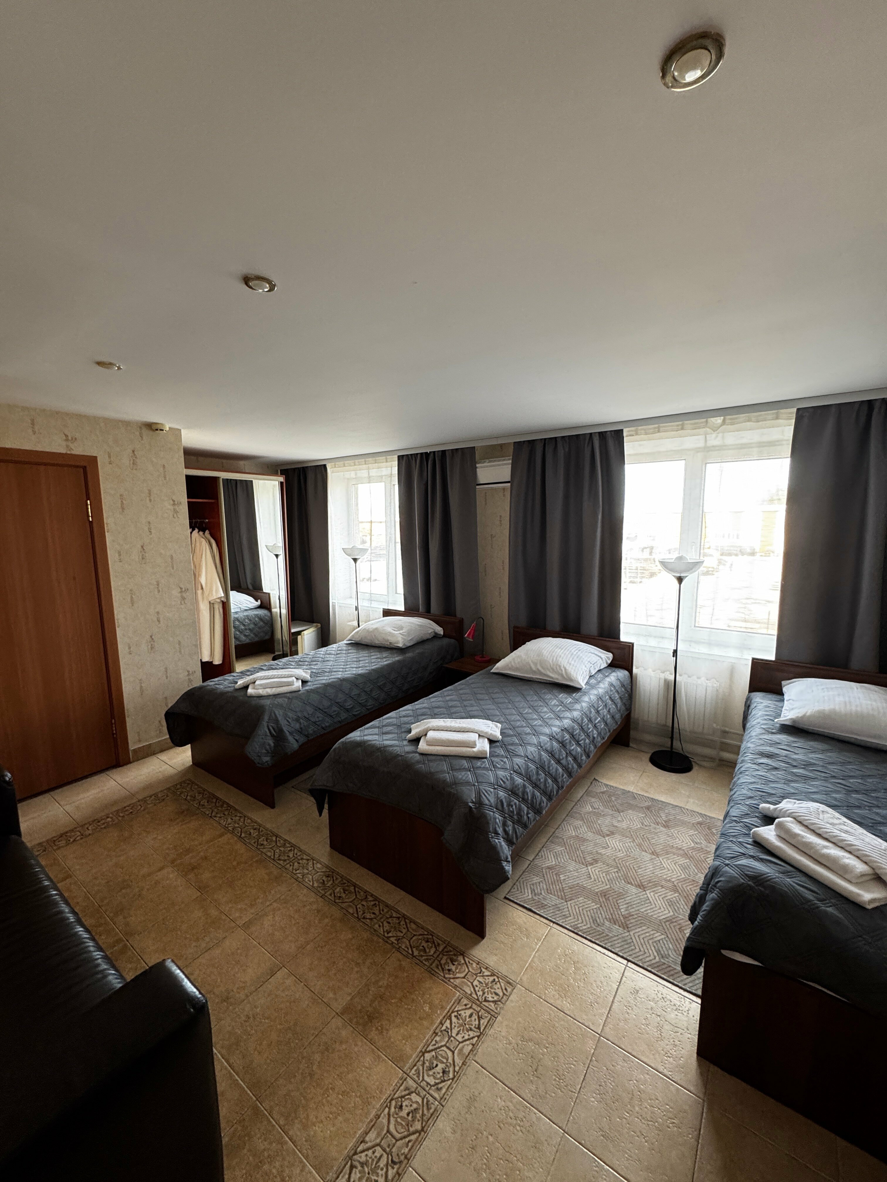 Бюджетный трехместный номер