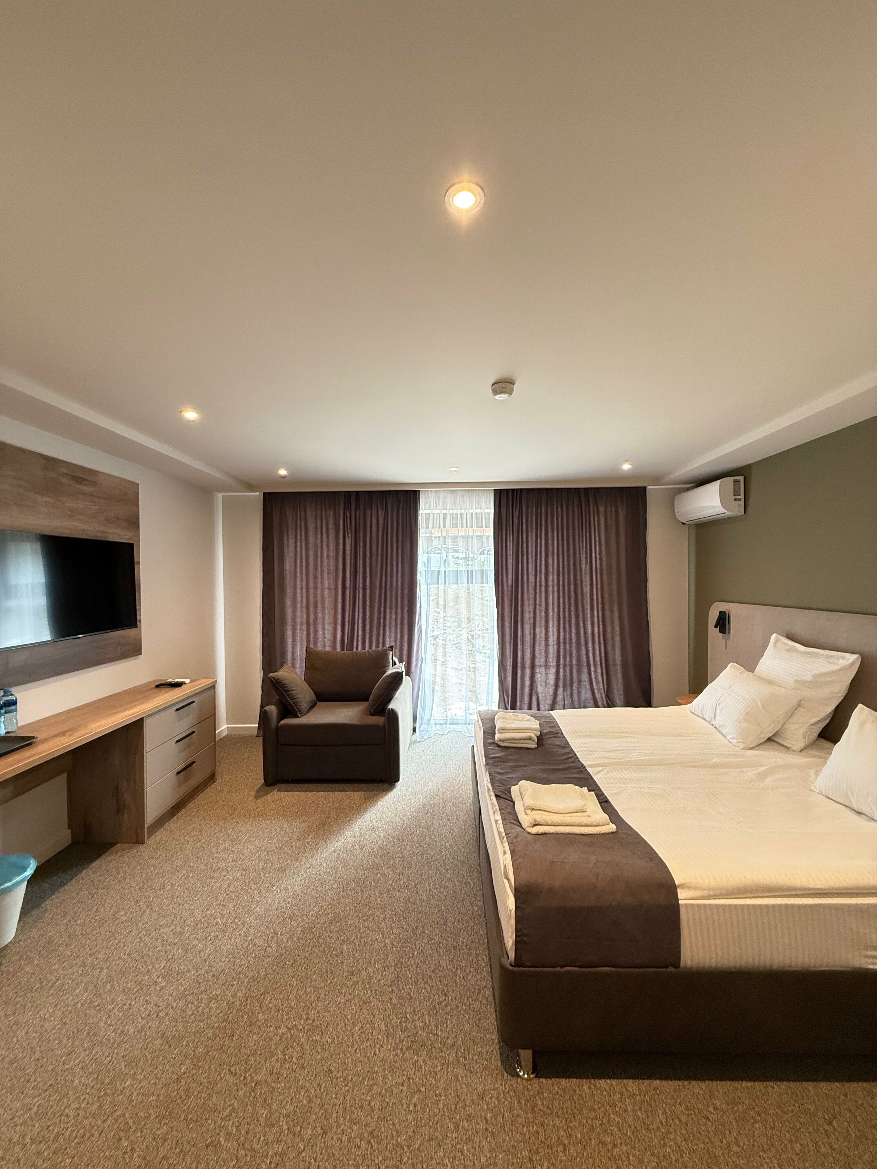 Улучшенный двухместный номер Делюкс с 1 кроватью или 2 отдельными кроватями