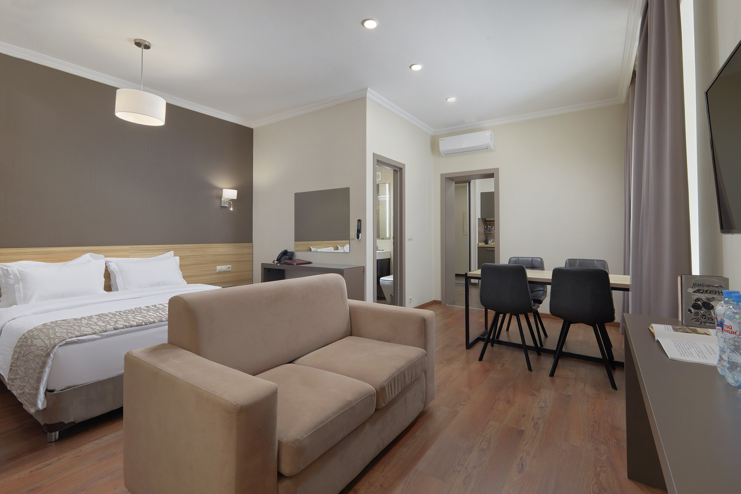 Студия Супериор