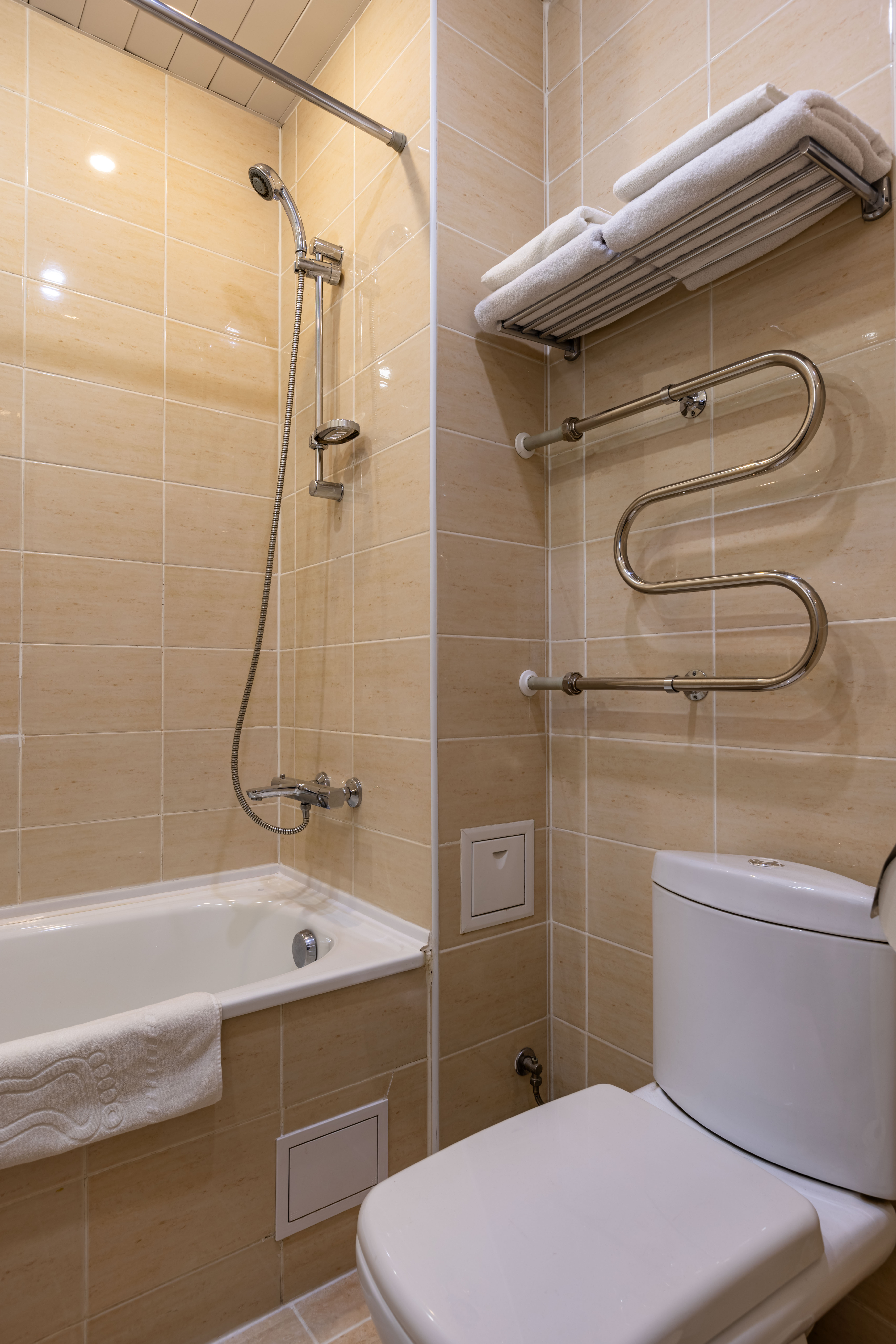 Комфорт улучшенный с 2 односпальными или 1 двуспальной кроватью