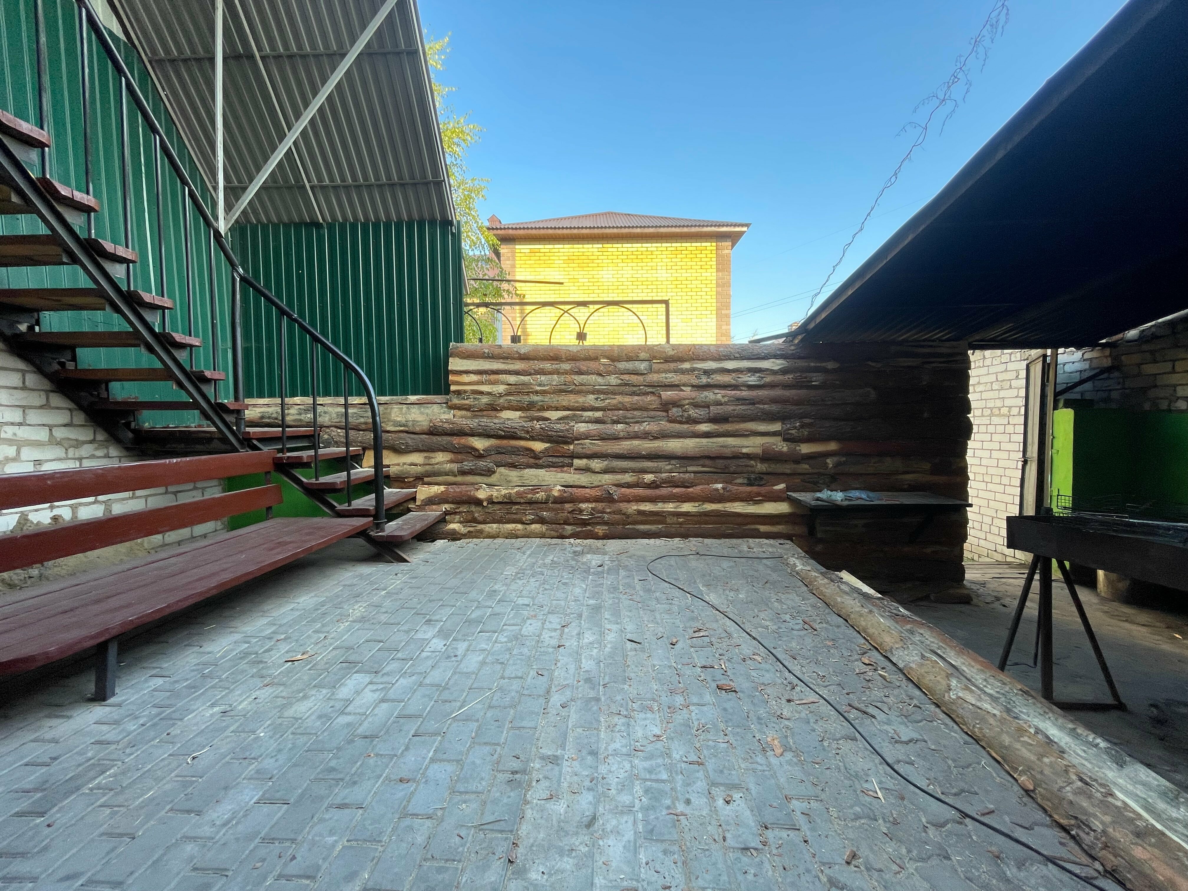 Дом с собственным бассейном