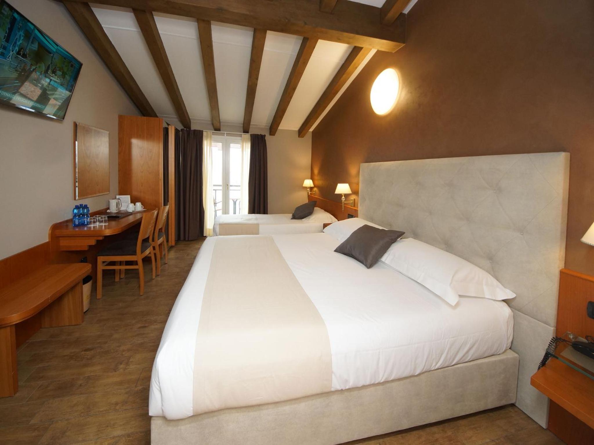 Triple Room with Balcony