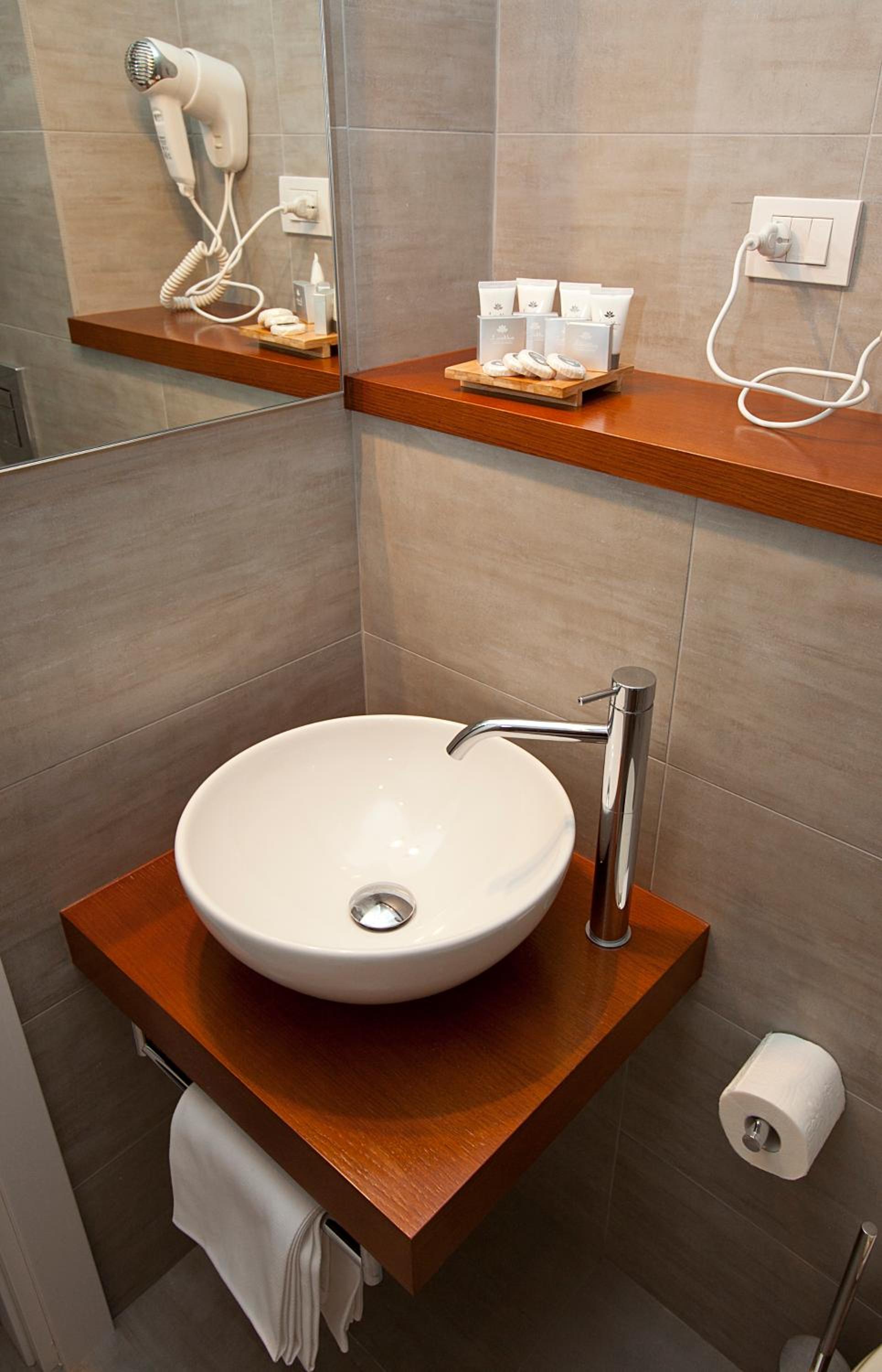 Double or Twin Room with Side Sea View