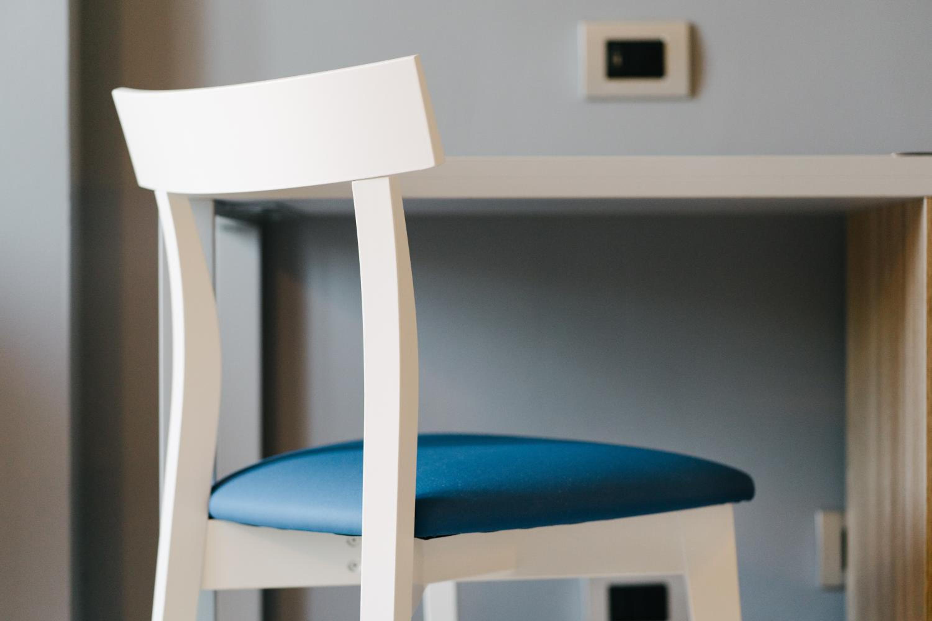 Superior Double Room with Partial Sea View