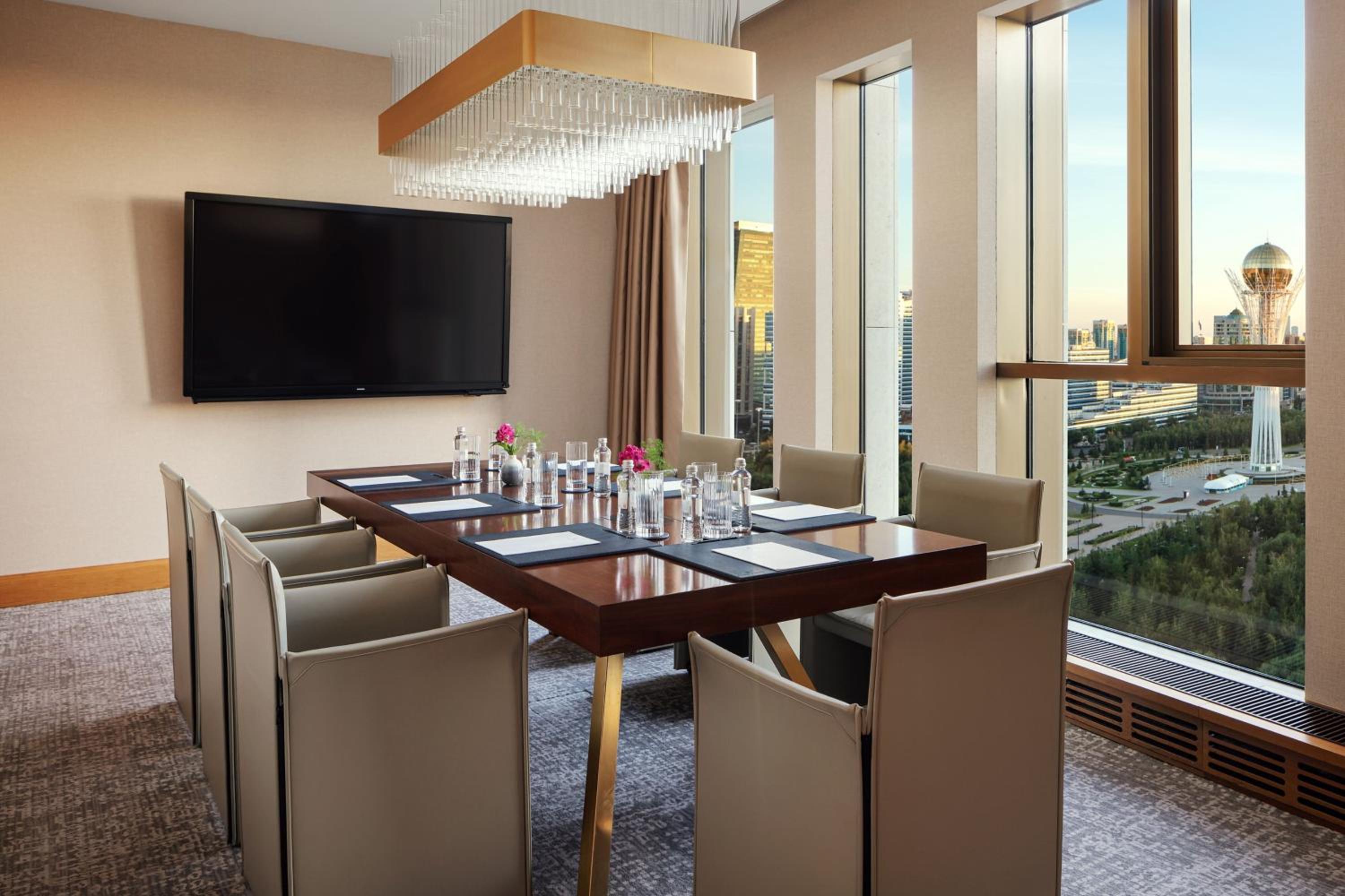 Carlton Suite with Club Lounge access, 1 King, City view