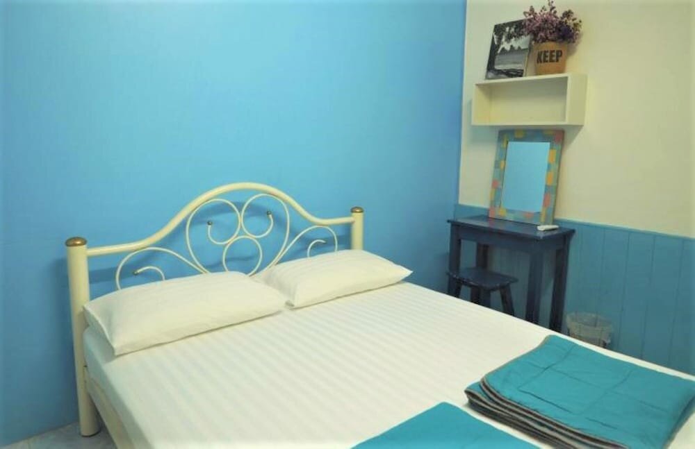 Private room, Shared bathroom (Fan)