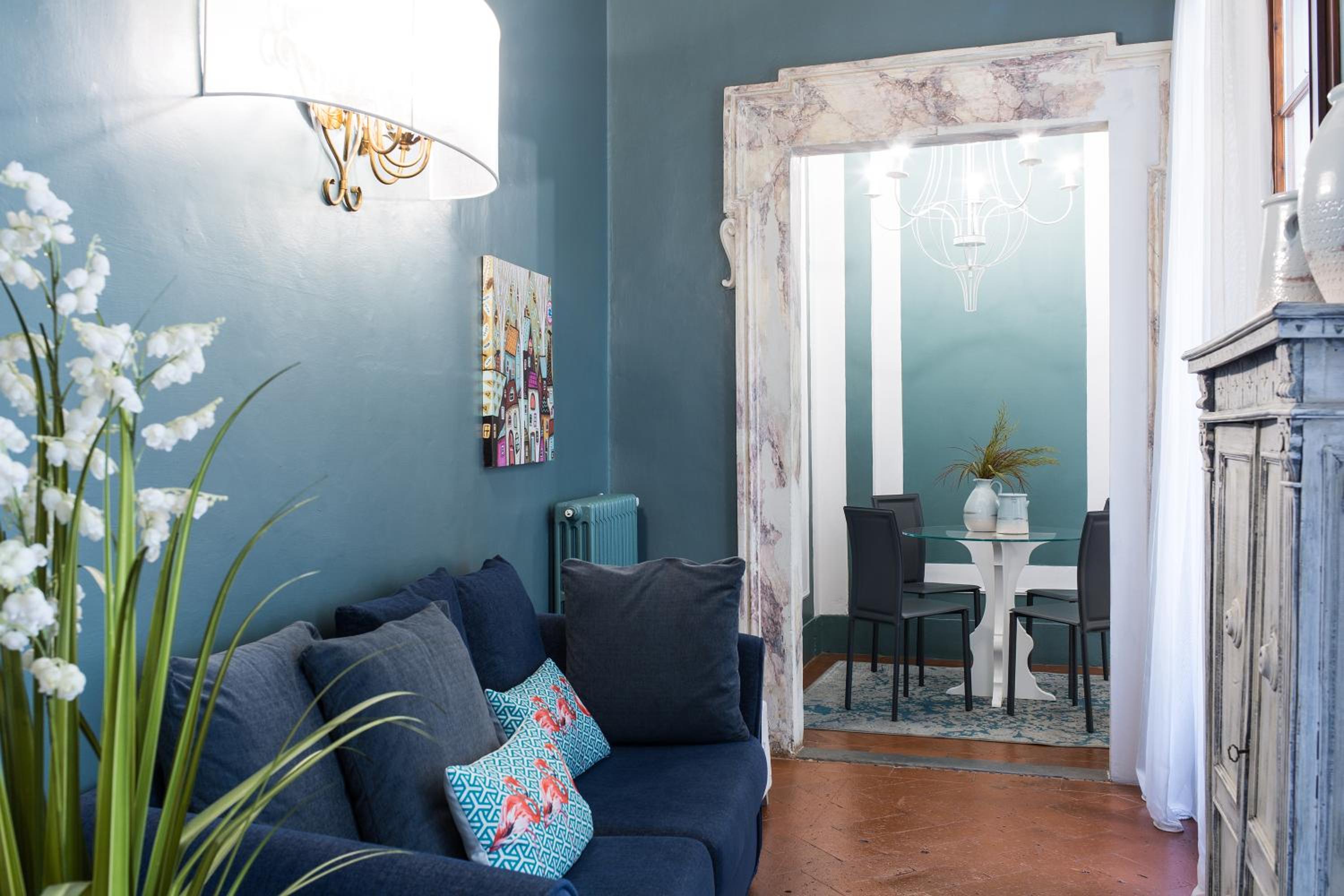 Superior One-Bedroom Apartment