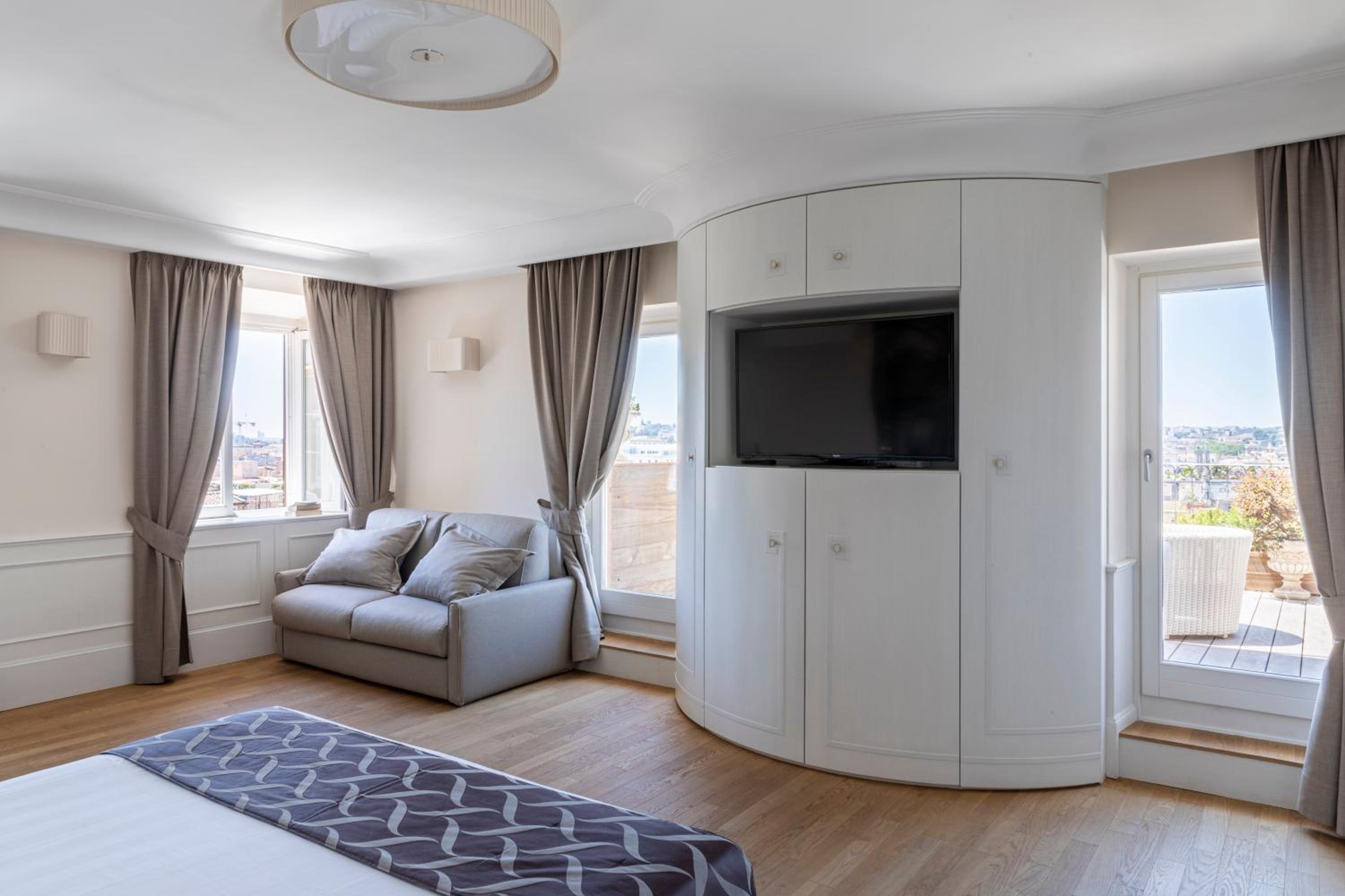 Panoramic Suite with Private Terrace