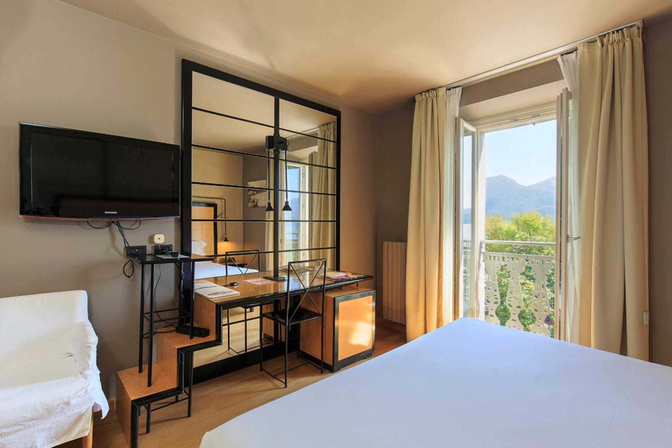 Superior Single Room With Lake View