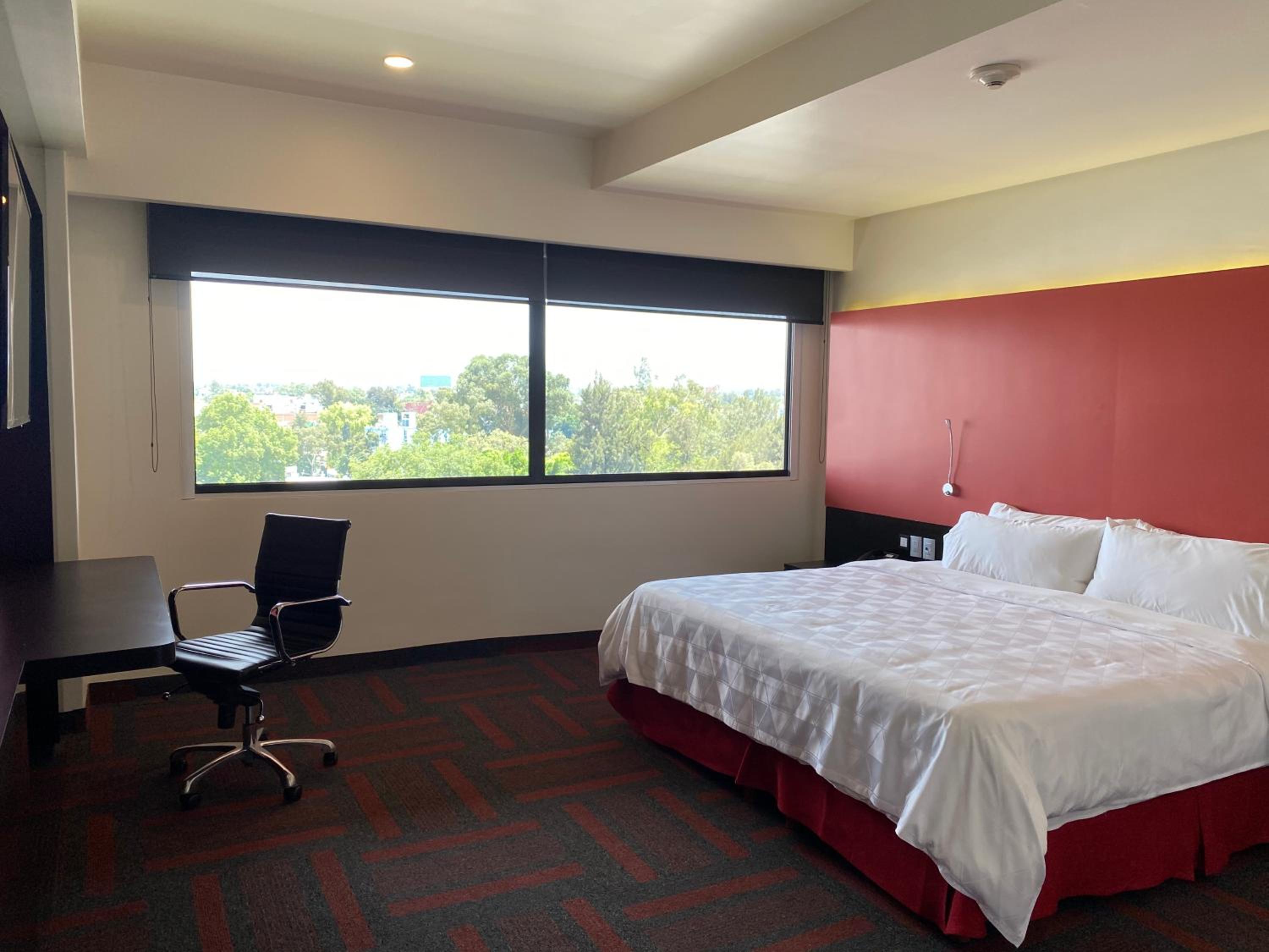 King Suite with Spa Bath