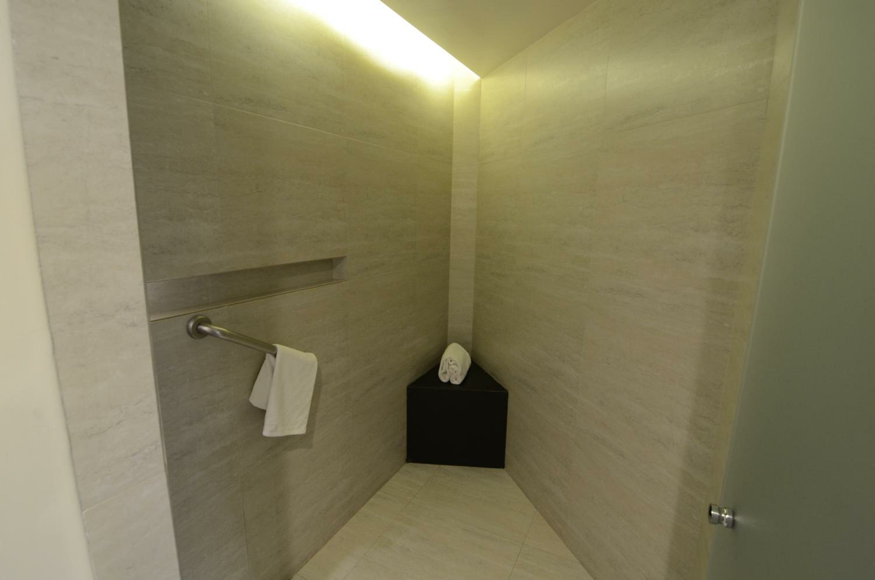 King Suite with Spa Bath