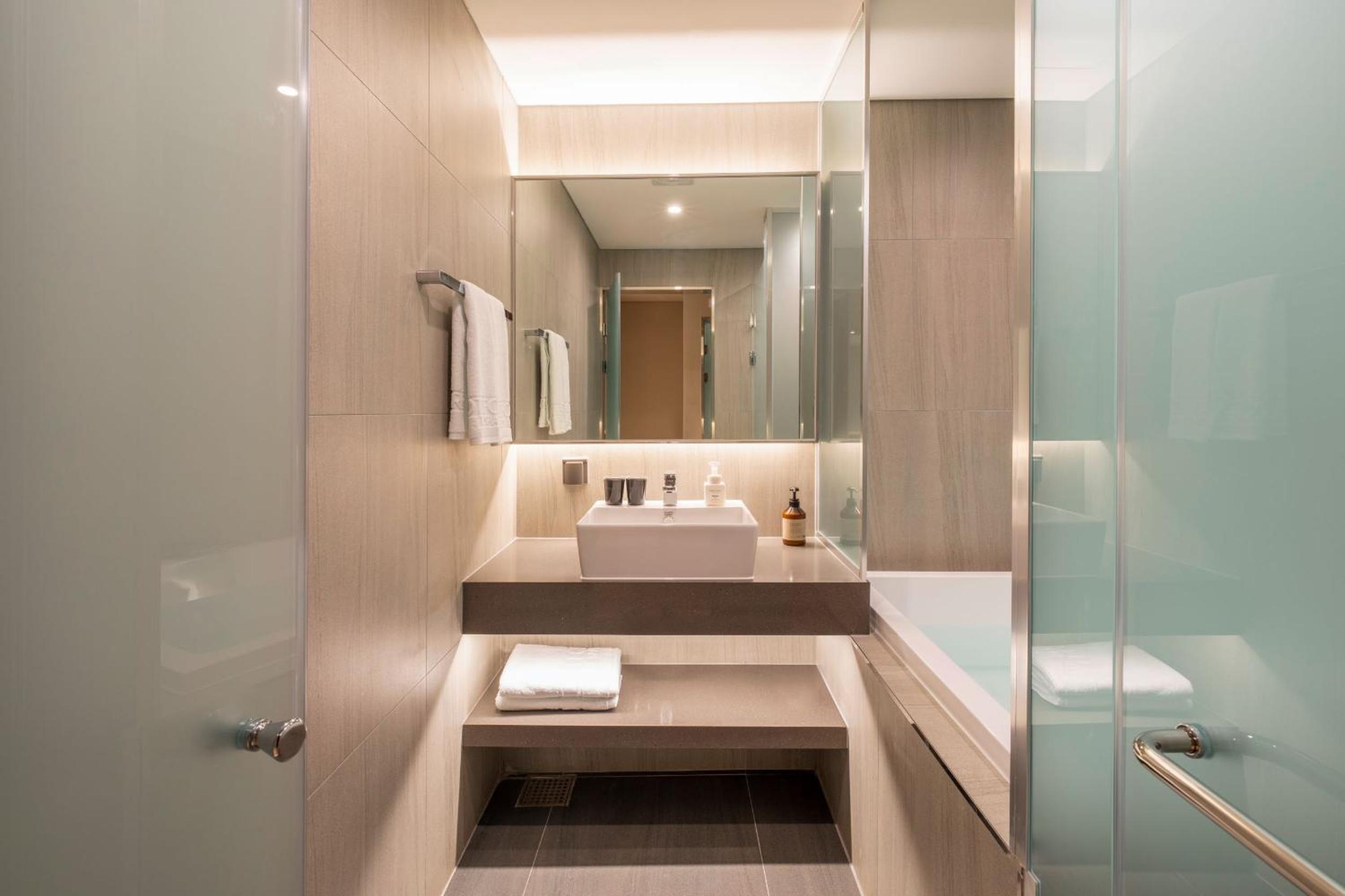 Deluxe Double Room with Bath