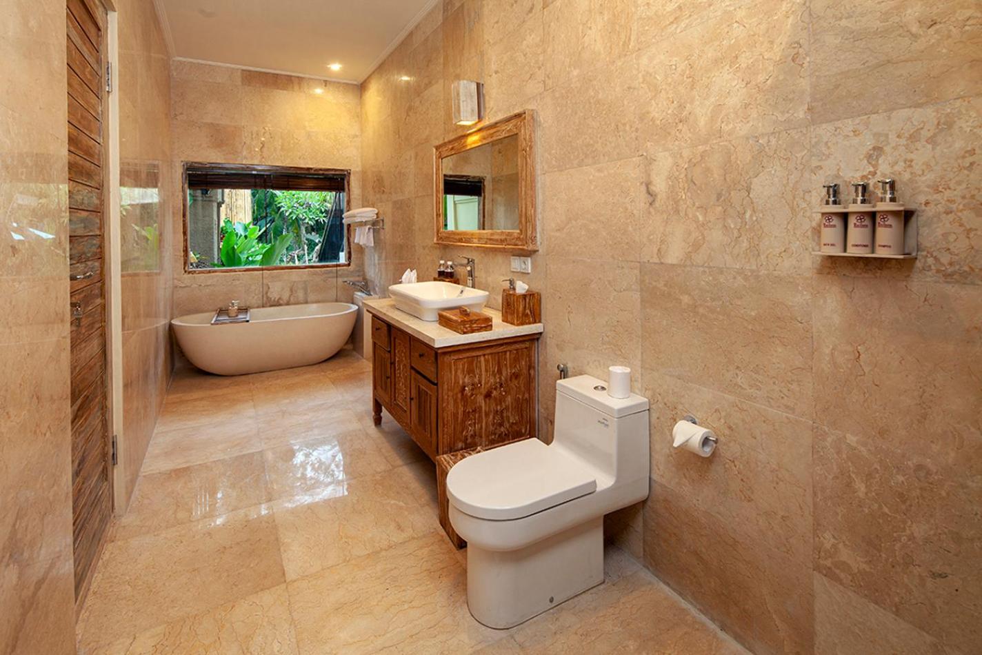 Deluxe Room with Pool View