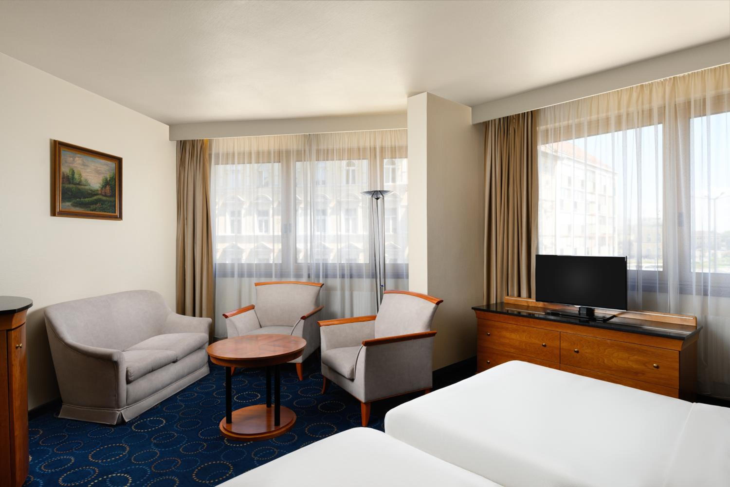 Standard Plus Twin Room