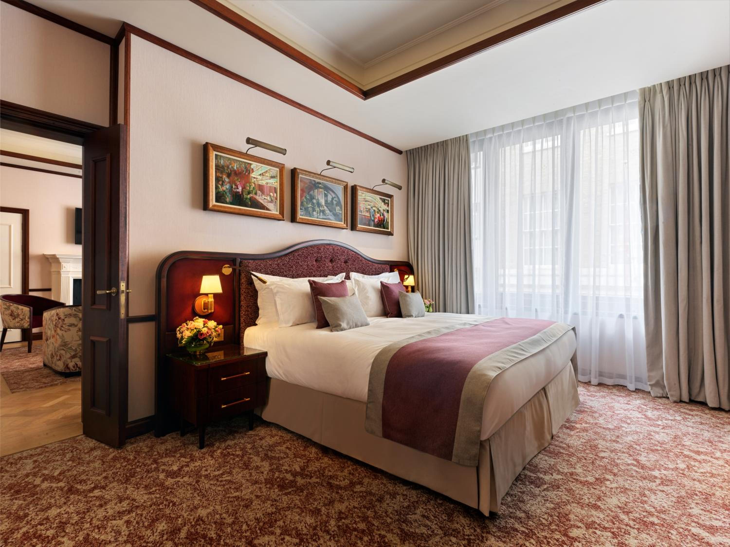 One Bedroom Suite 
