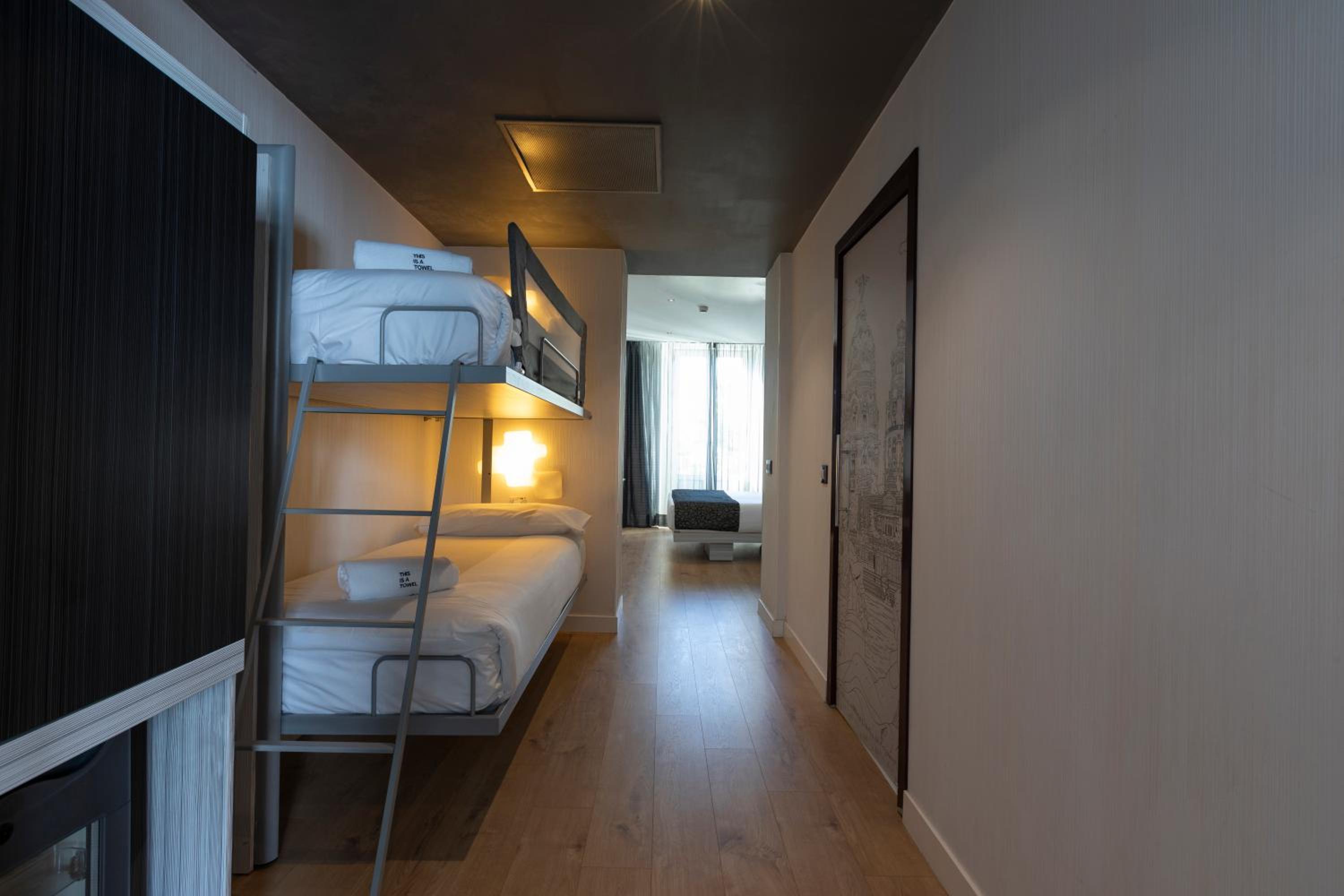 Quadruple Room (4 Adults)