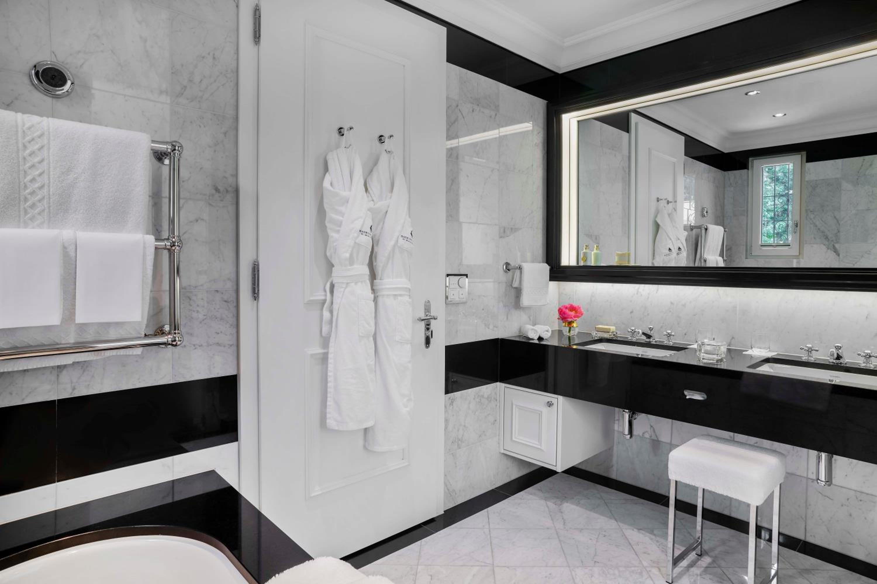 Superior Double Room Lake View