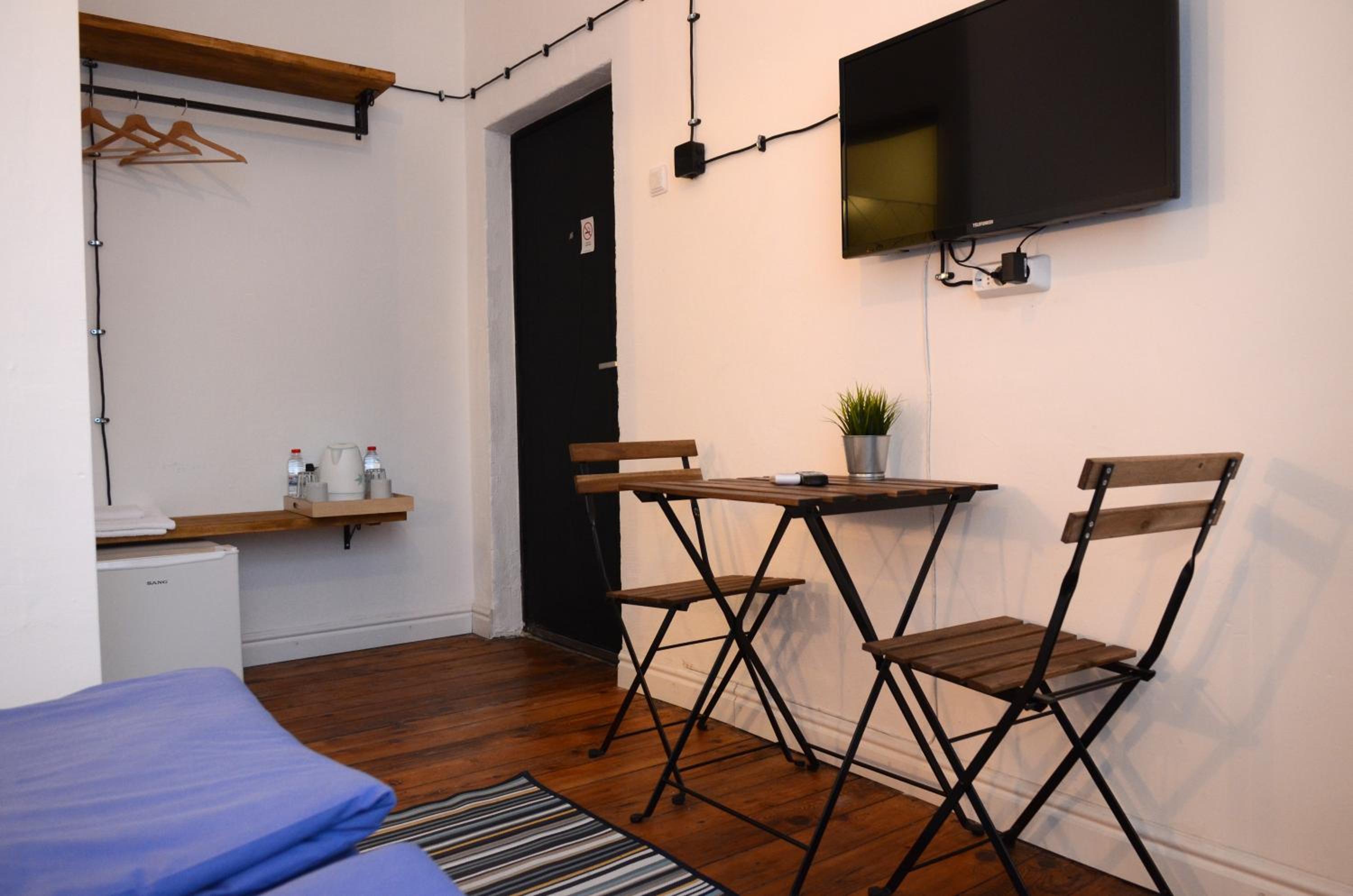 Classic Double Room with Shower