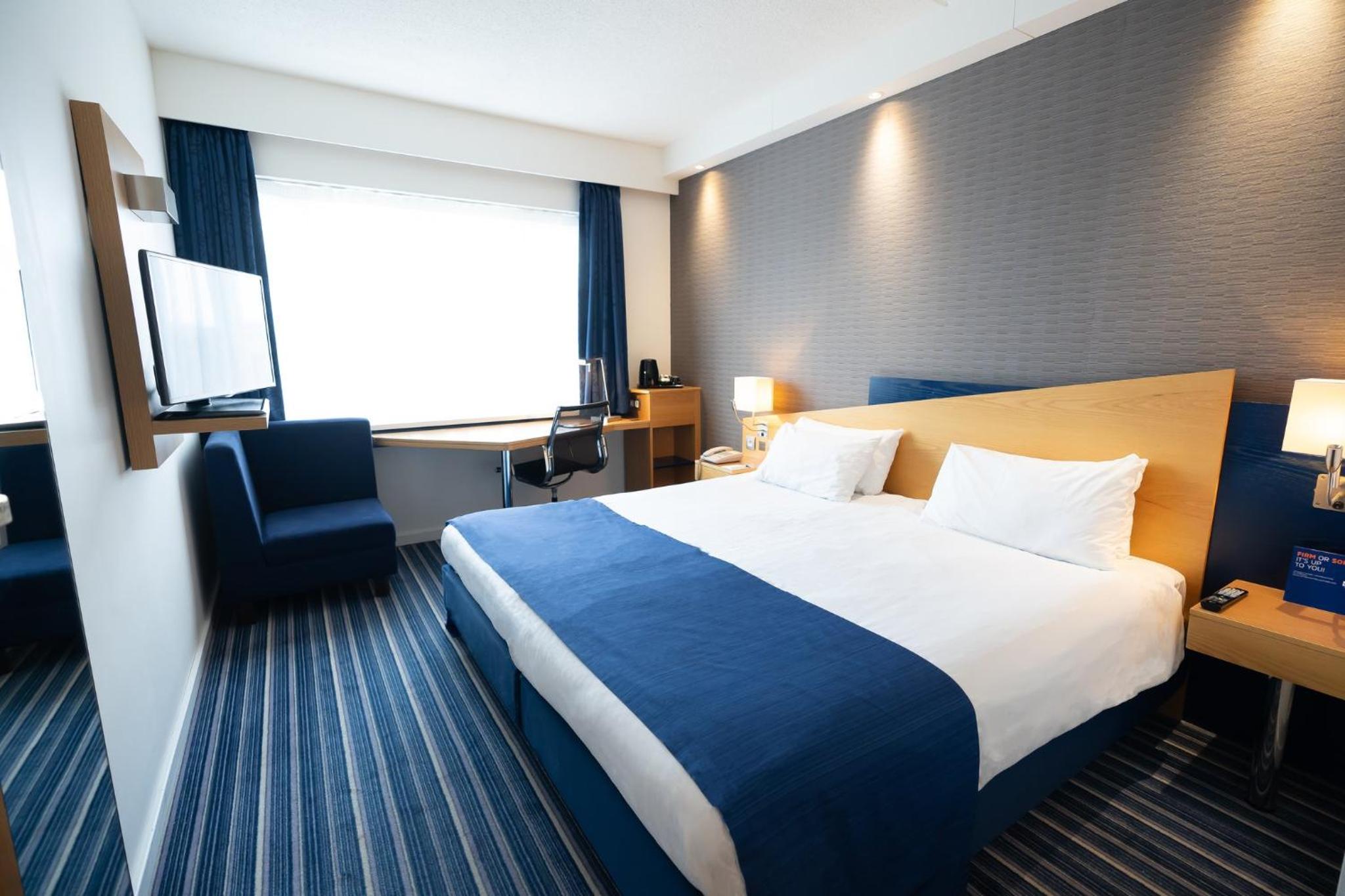 Standard King Room - Free Breakfast