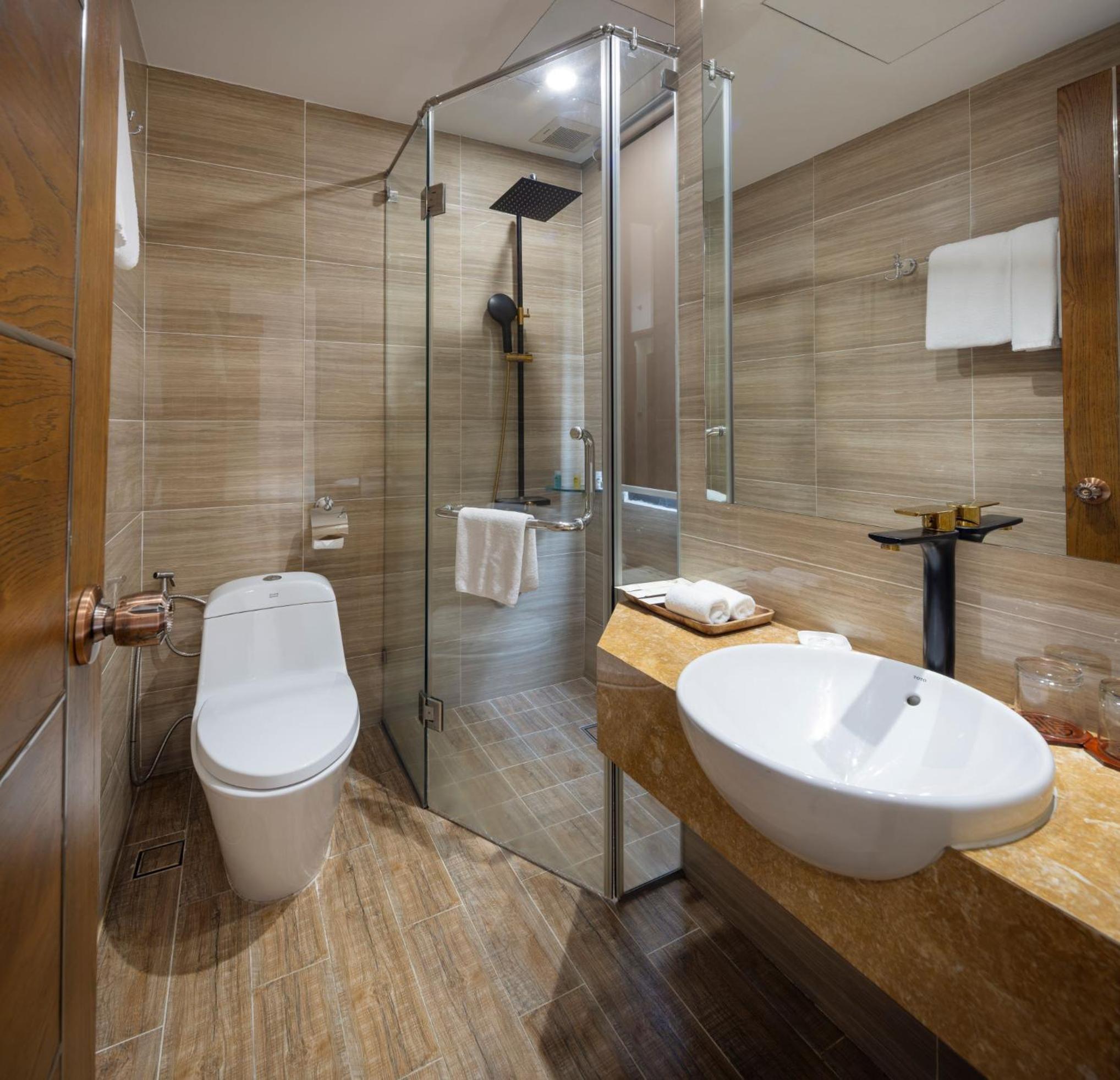 Deluxe Double No Window