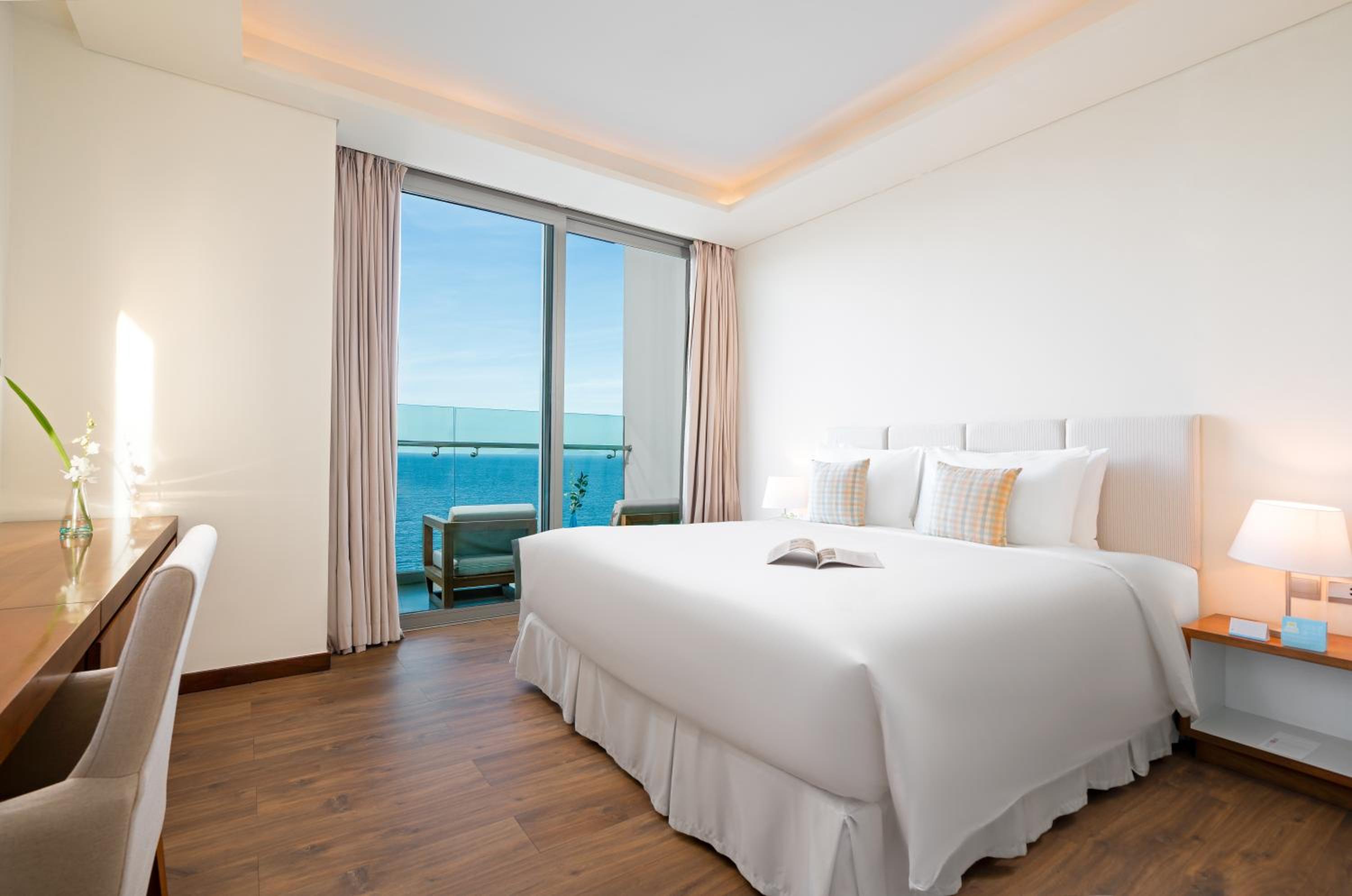 Special Offer - One-bedroom Ocean View Suite with Balcony