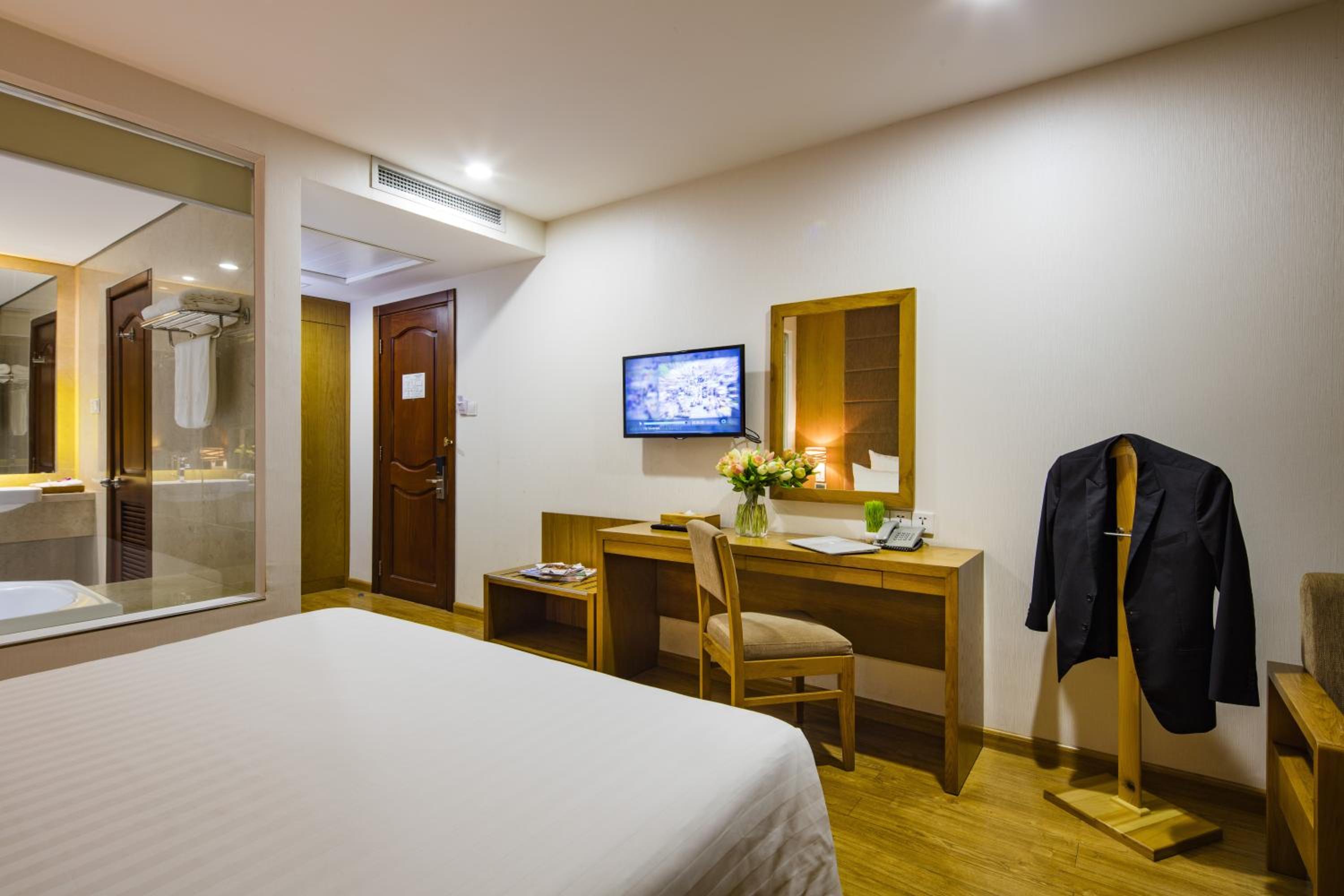 Premium Deluxe Double City View