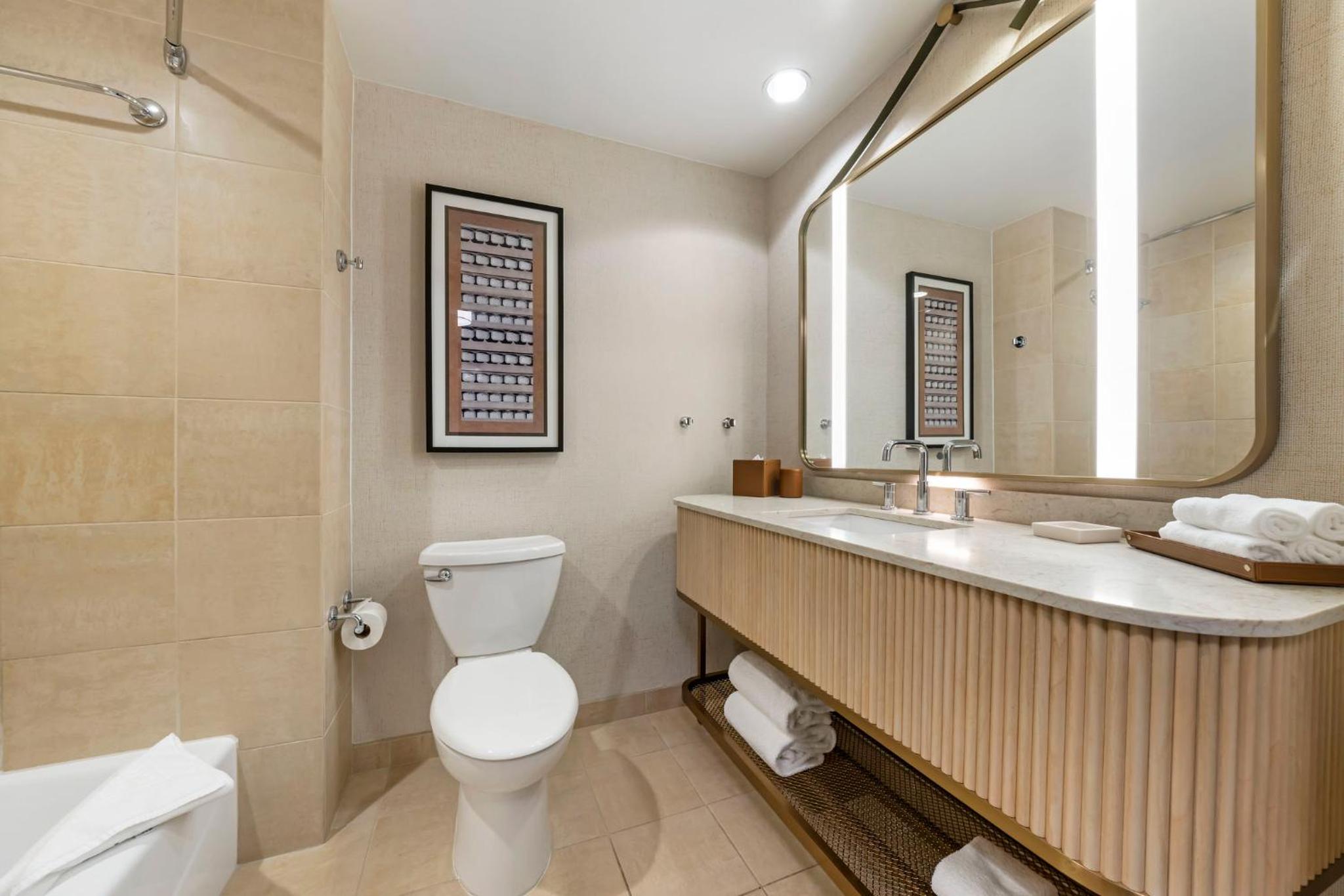 Spacious Premier Room with Double Beds - Bay View