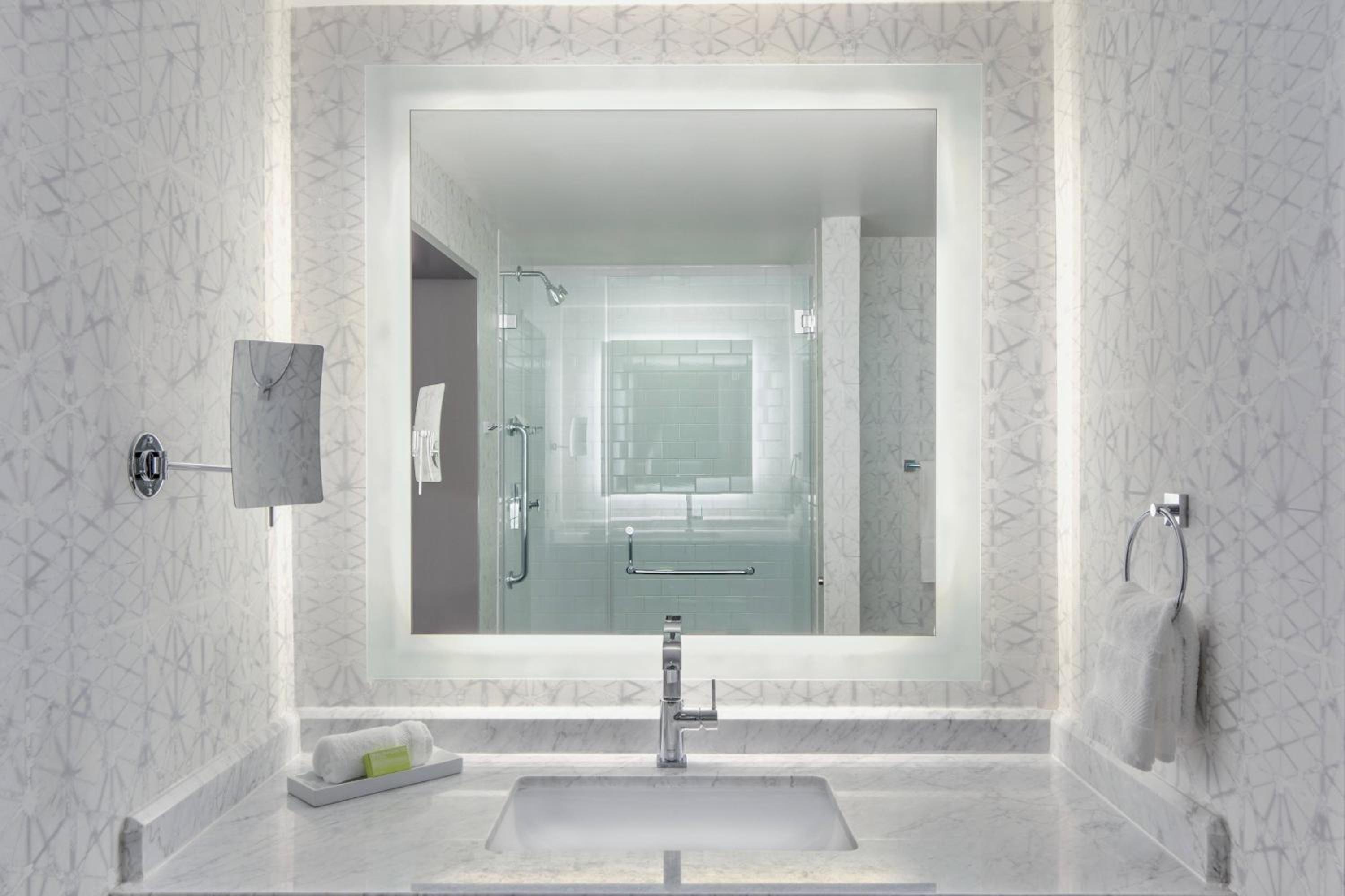 Deluxe Double Room With Two Double Beds