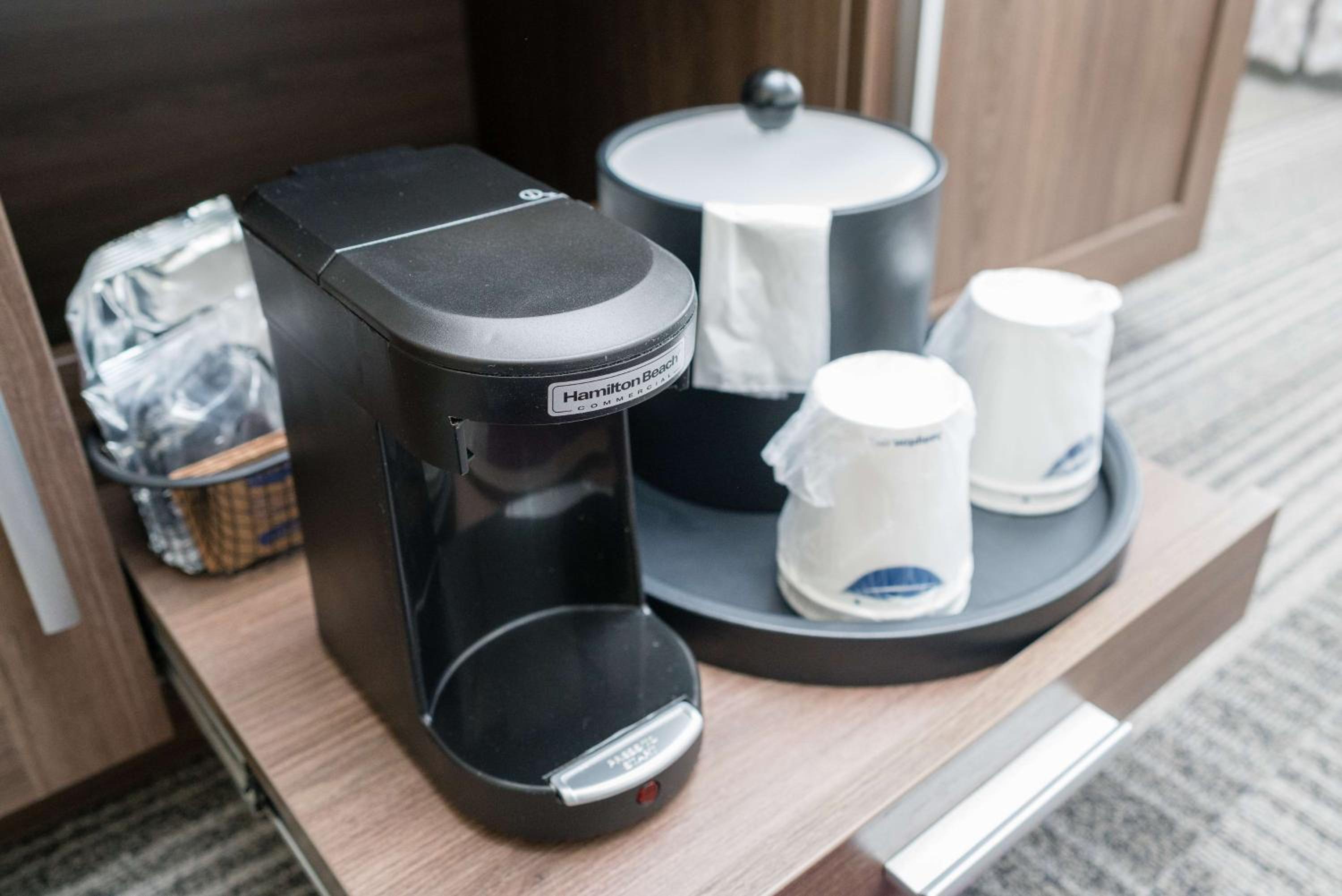 King Room with Sofa Bed and Study - Non-Smoking