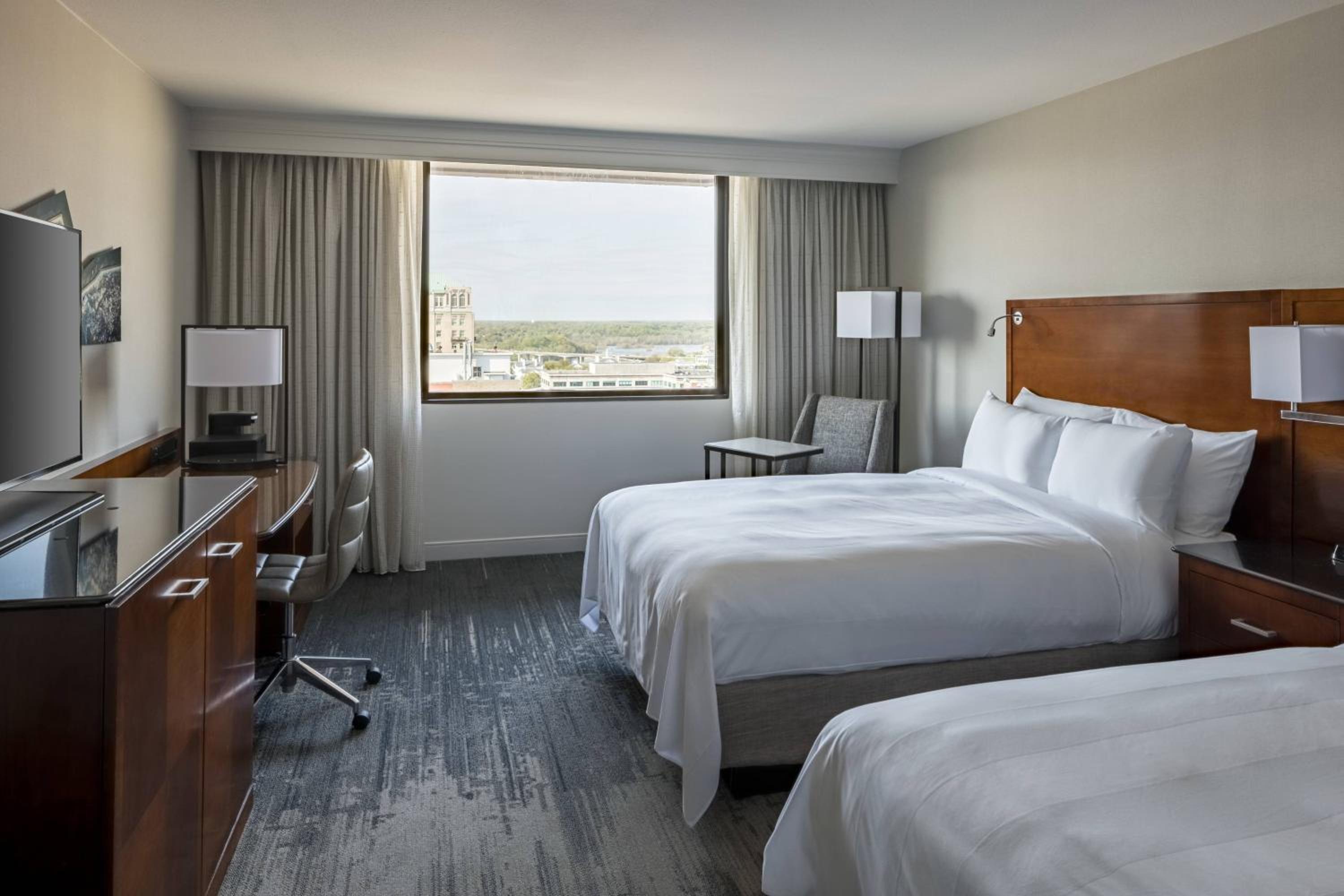 Guest Room with 2 Double Beds