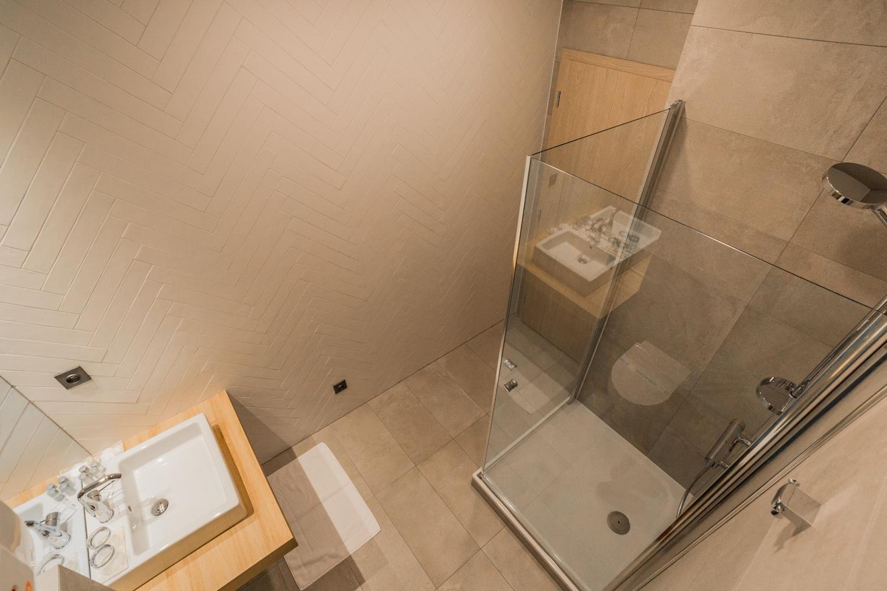 Deluxe Double Room with free Pool and Fitness