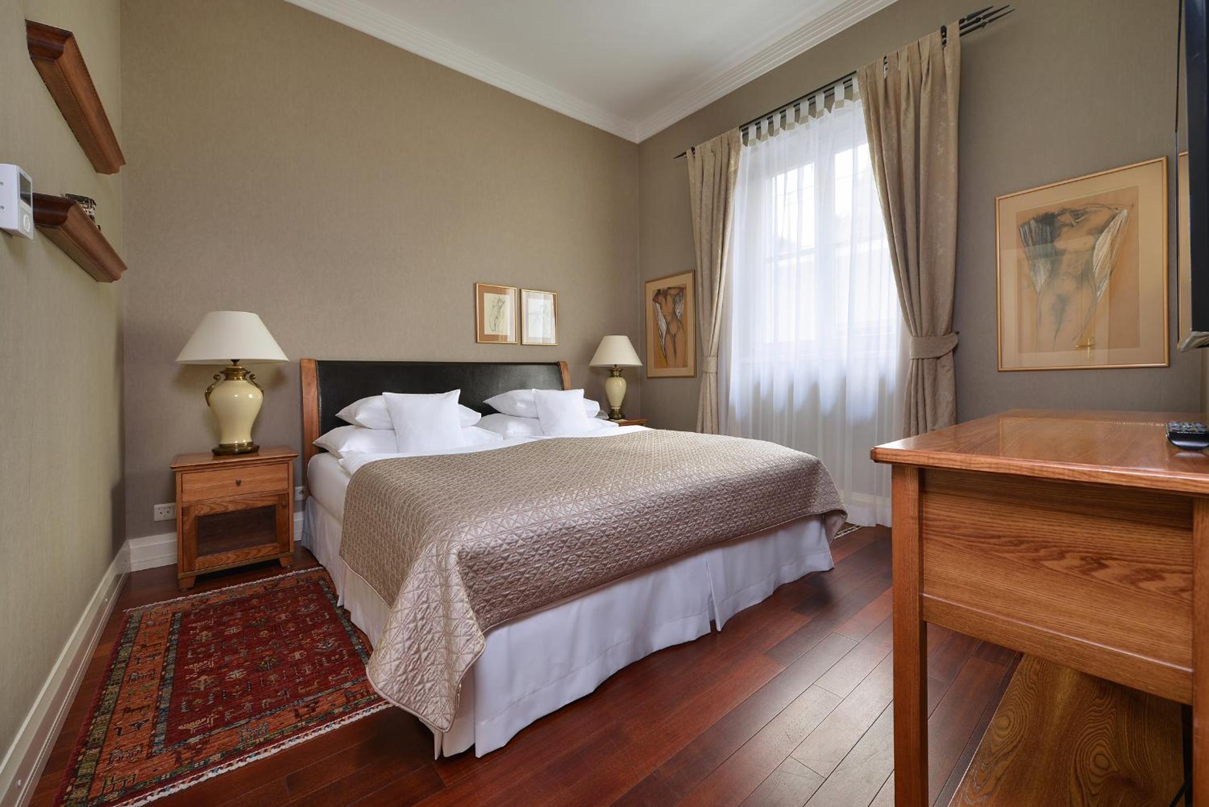 Garden Suite with 50 m2 Terrace