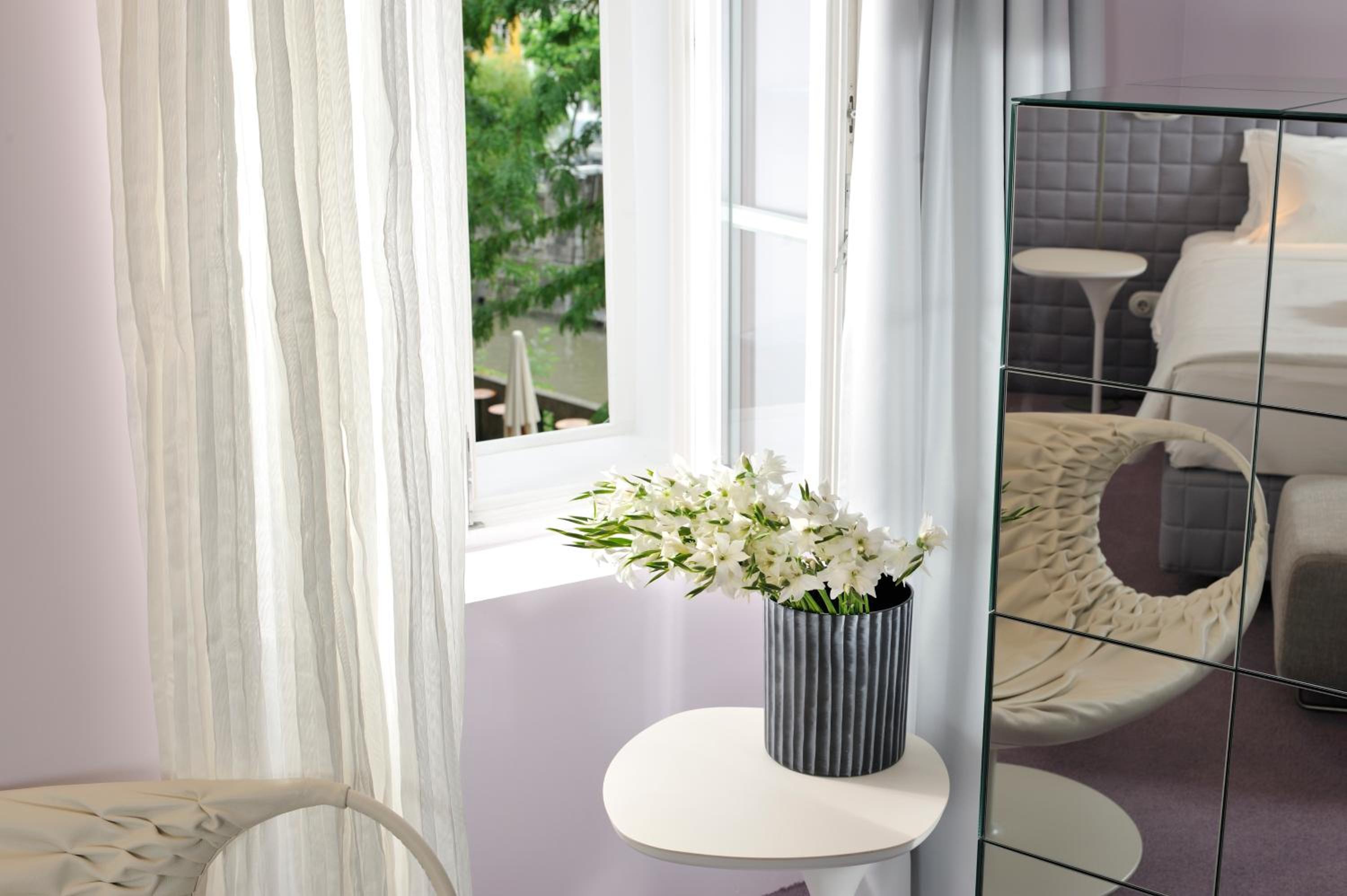 Deluxe Double Room with partial River View