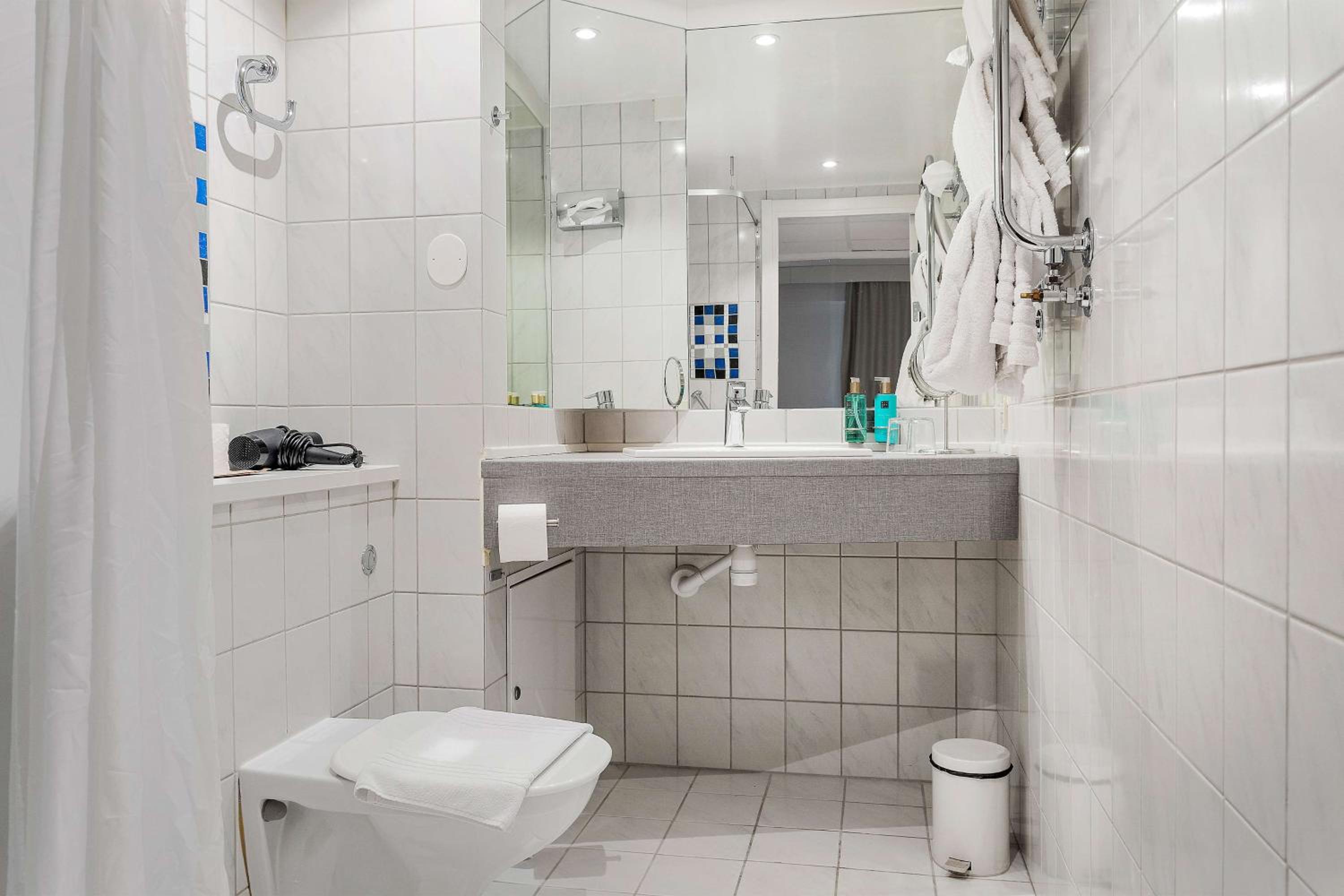 Classic Single Room