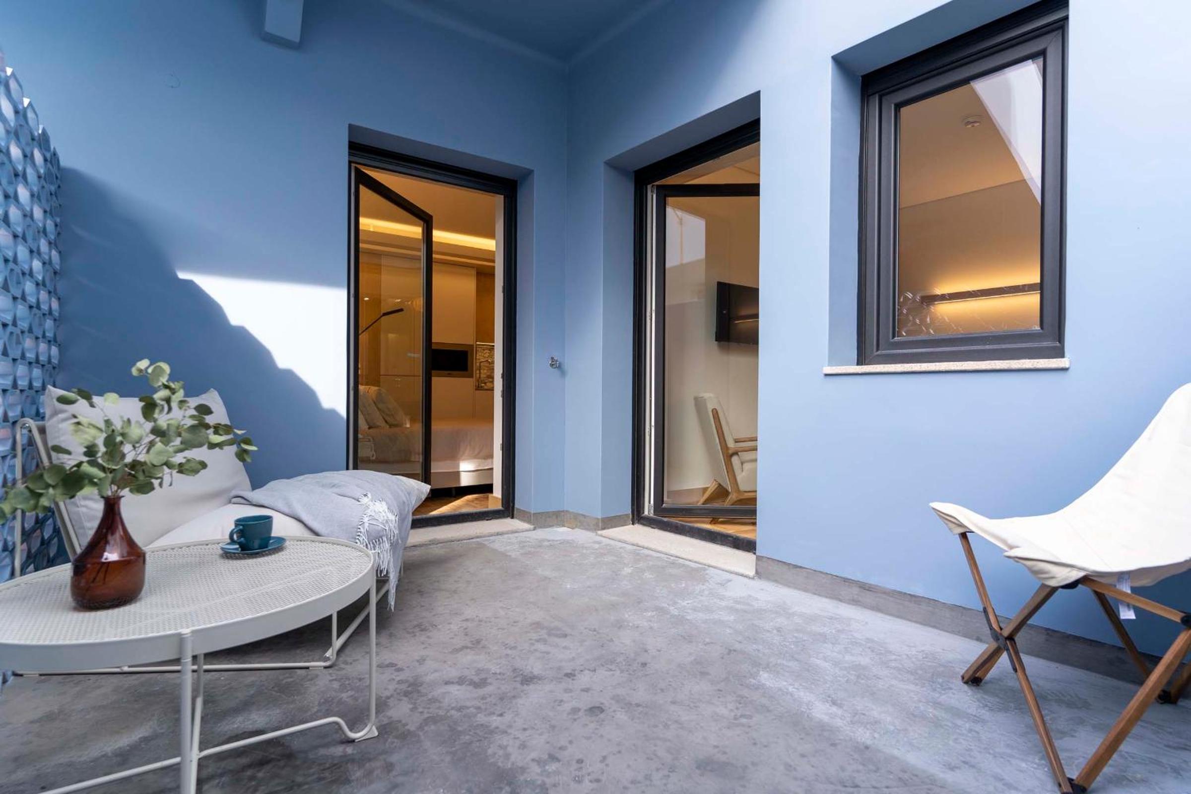 Superior Apartment