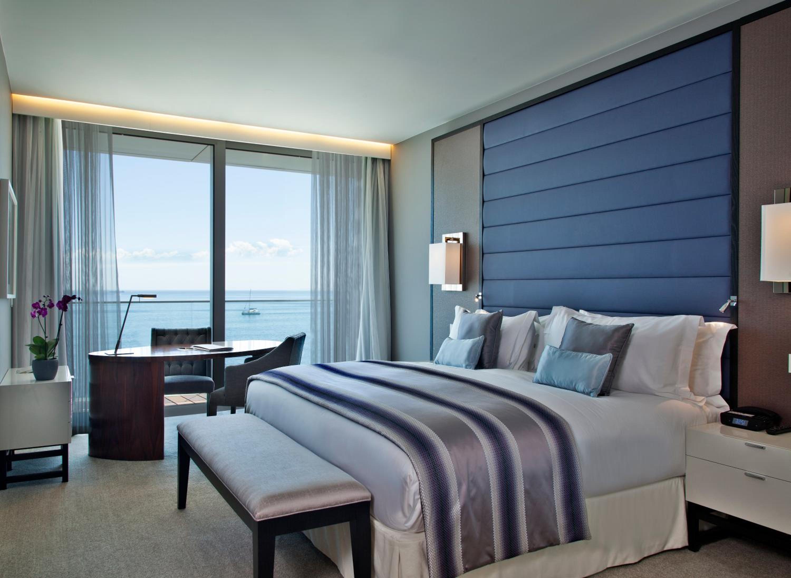 Premium King Room with Ocean View