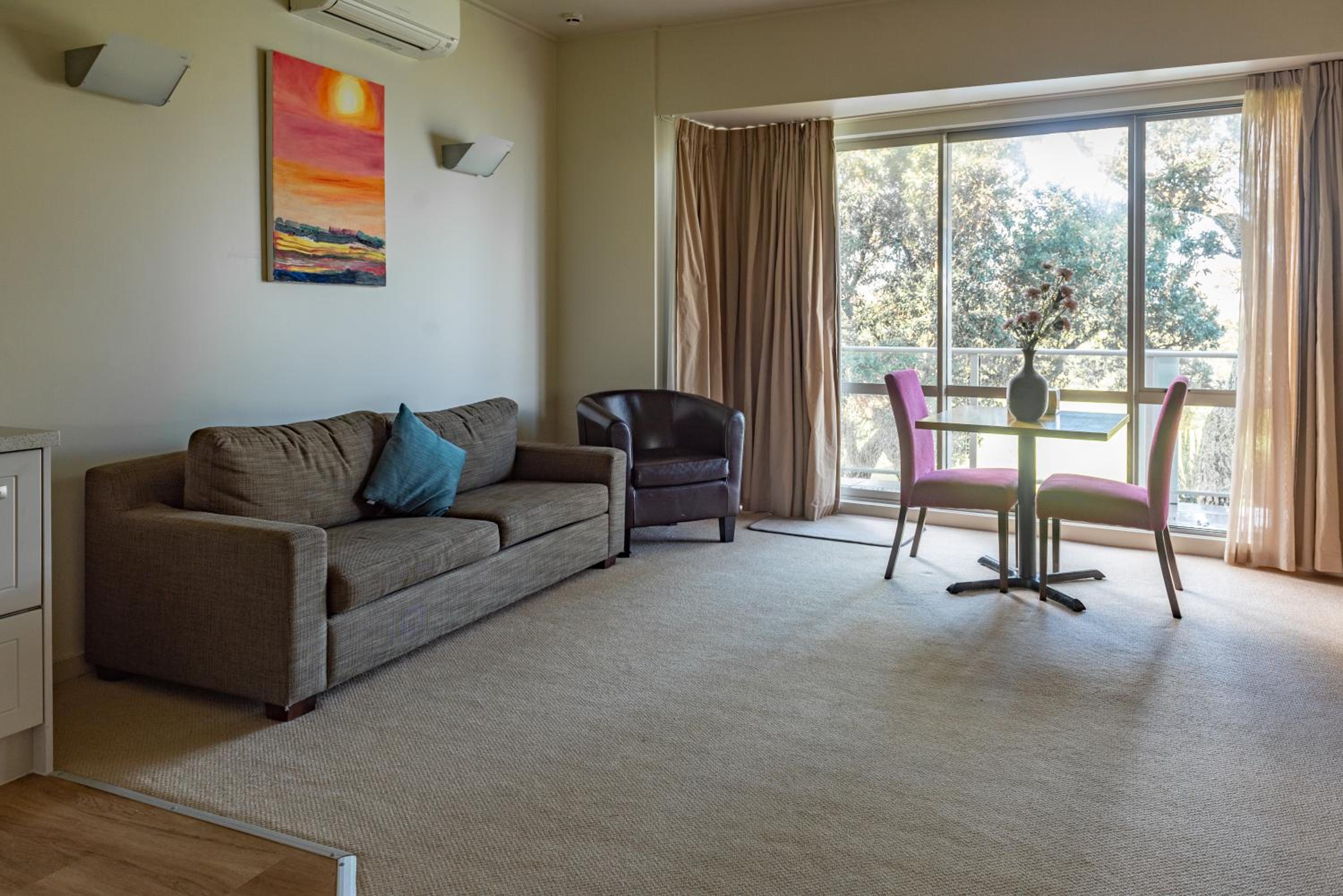 One Bedroom Suite with Sea View