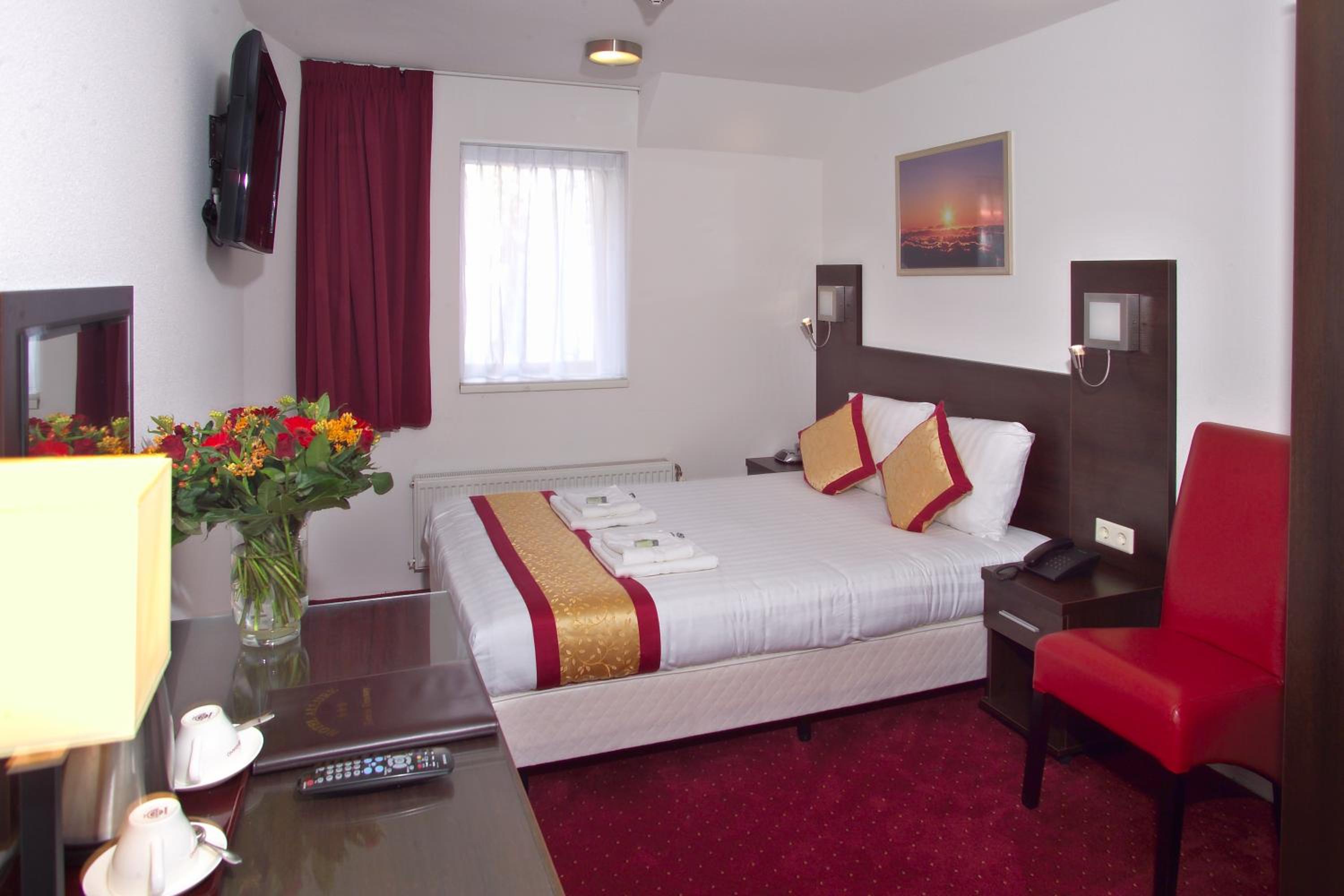 Budget Double Room - Souterain 